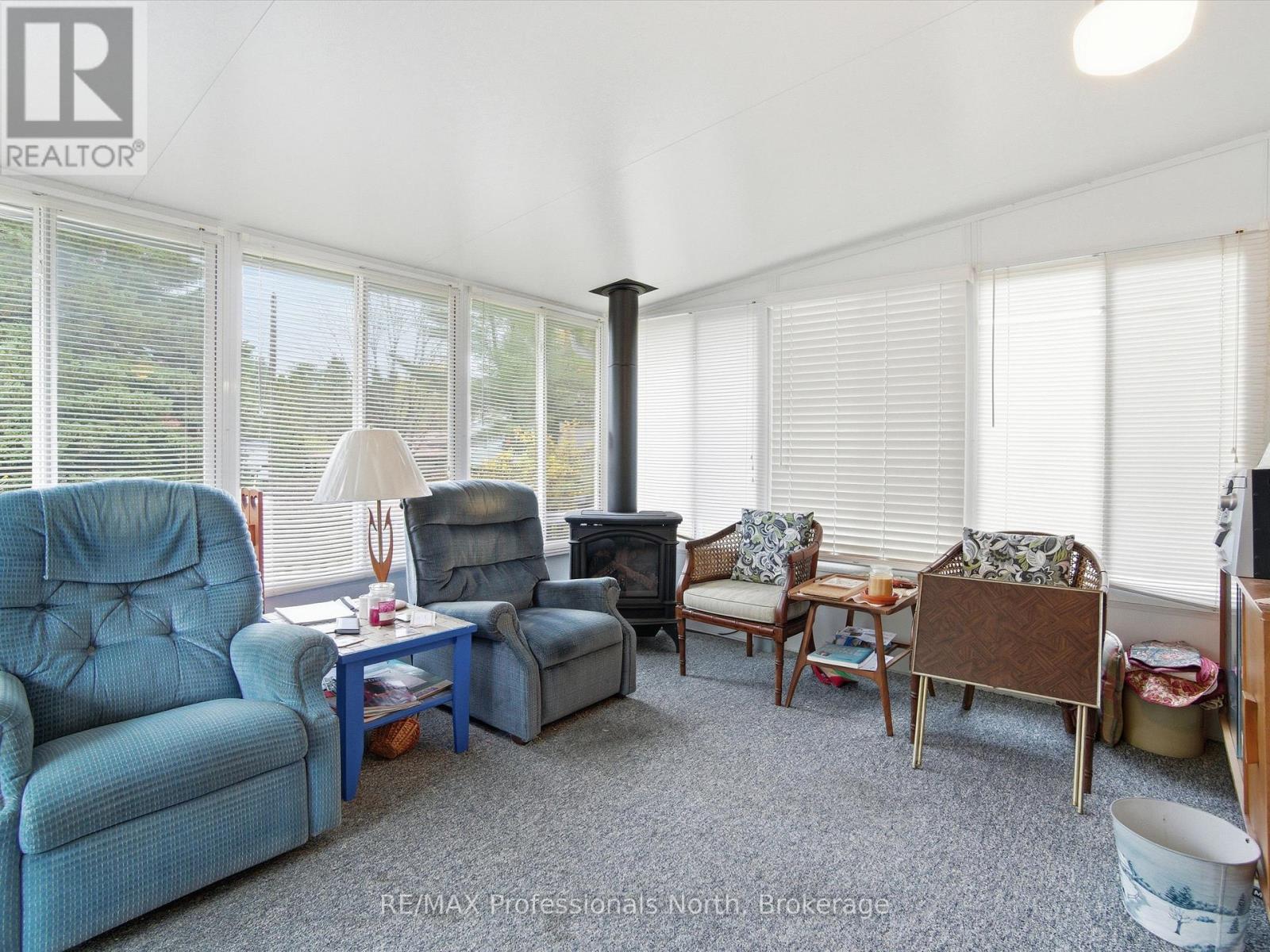 8 Pleasant Avenue, Huntsville, Ontario P1H 1E9 - Photo 13 - X12518904