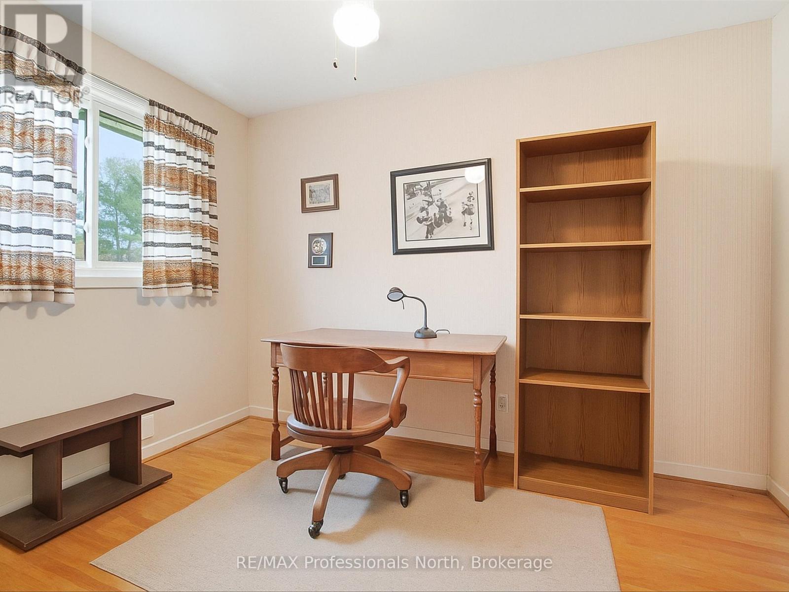 8 Pleasant Avenue, Huntsville, Ontario P1H 1E9 - Photo 16 - X12518904