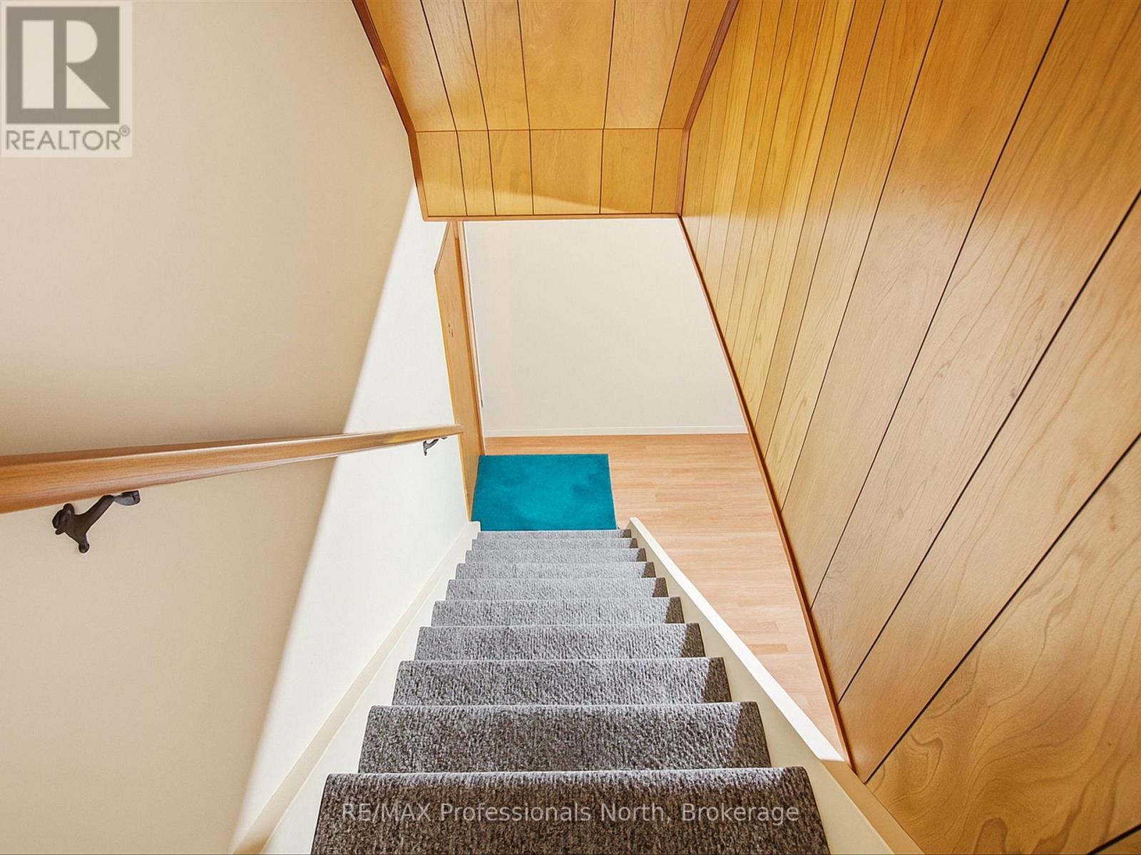 8 Pleasant Avenue, Huntsville, Ontario P1H 1E9 - Photo 20 - X12518904