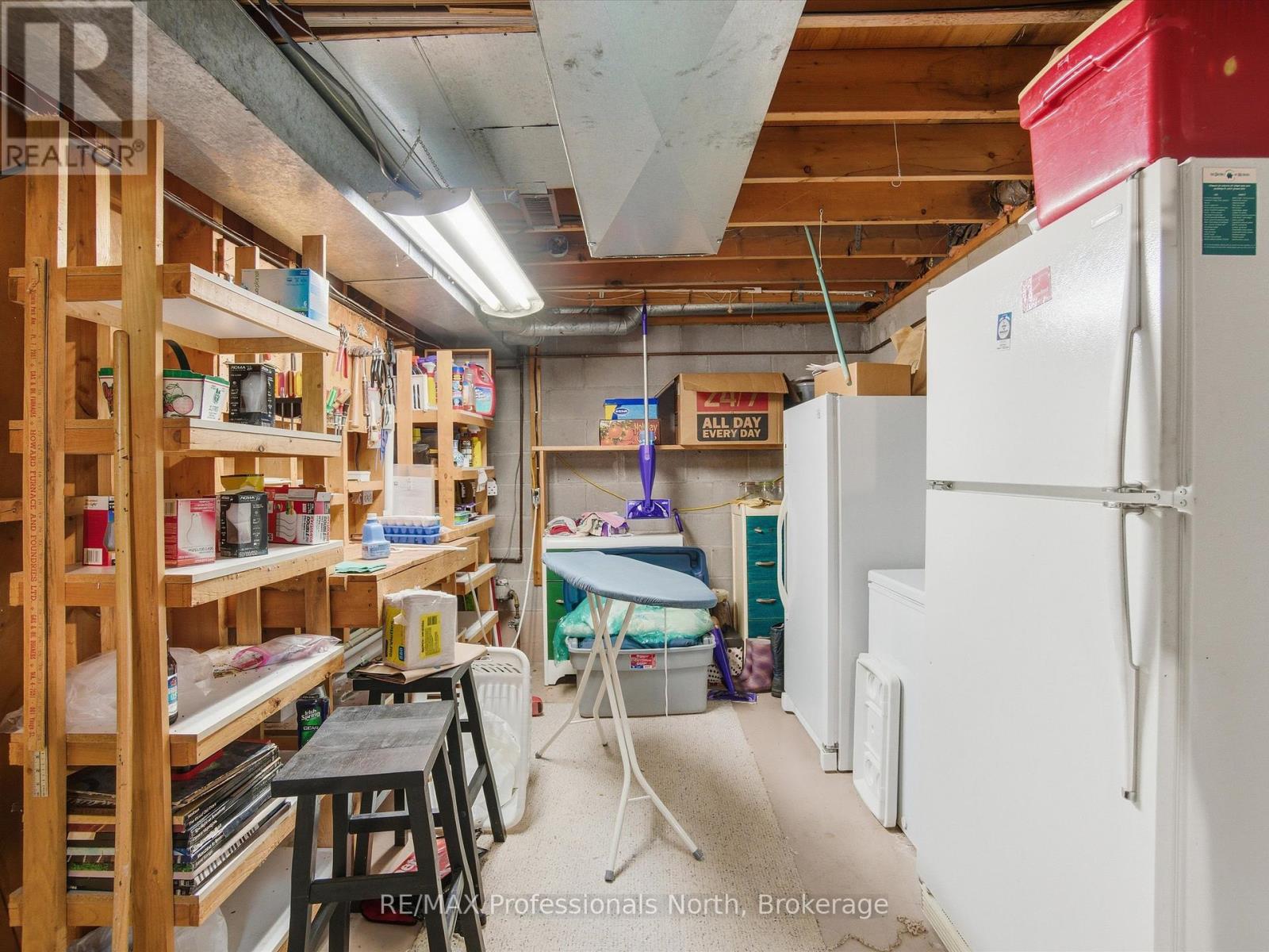 8 Pleasant Avenue, Huntsville, Ontario P1H 1E9 - Photo 21 - X12518904