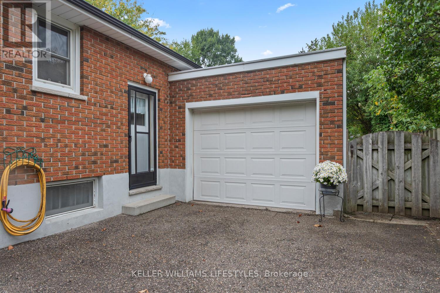 54 David Street, London South, Ontario N6P 1B3 - Photo 5 - X12518924