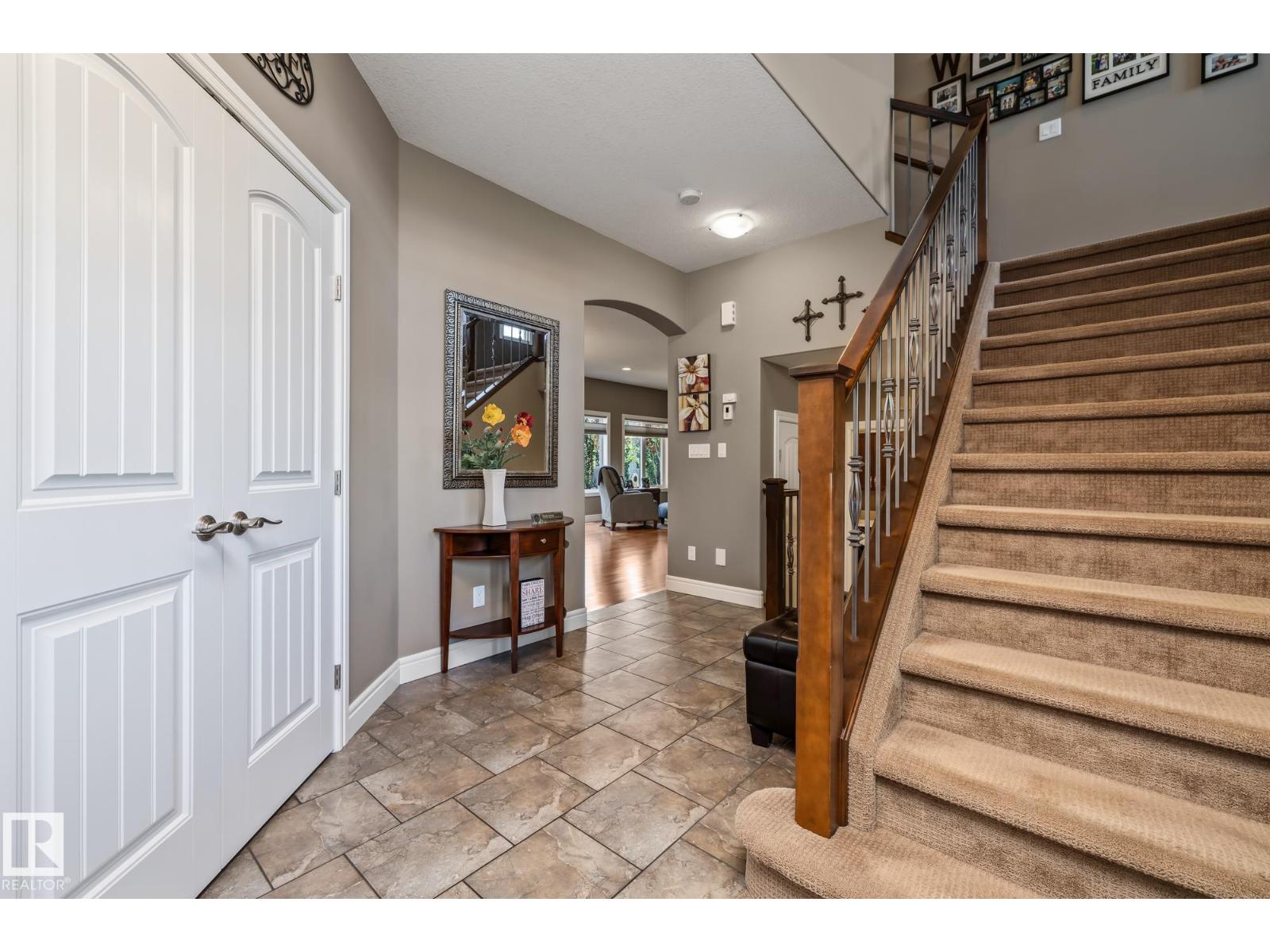 39 Hillside Tc, Fort Saskatchewan, Alberta  T8L 0E4 - Photo 2 - E4464963