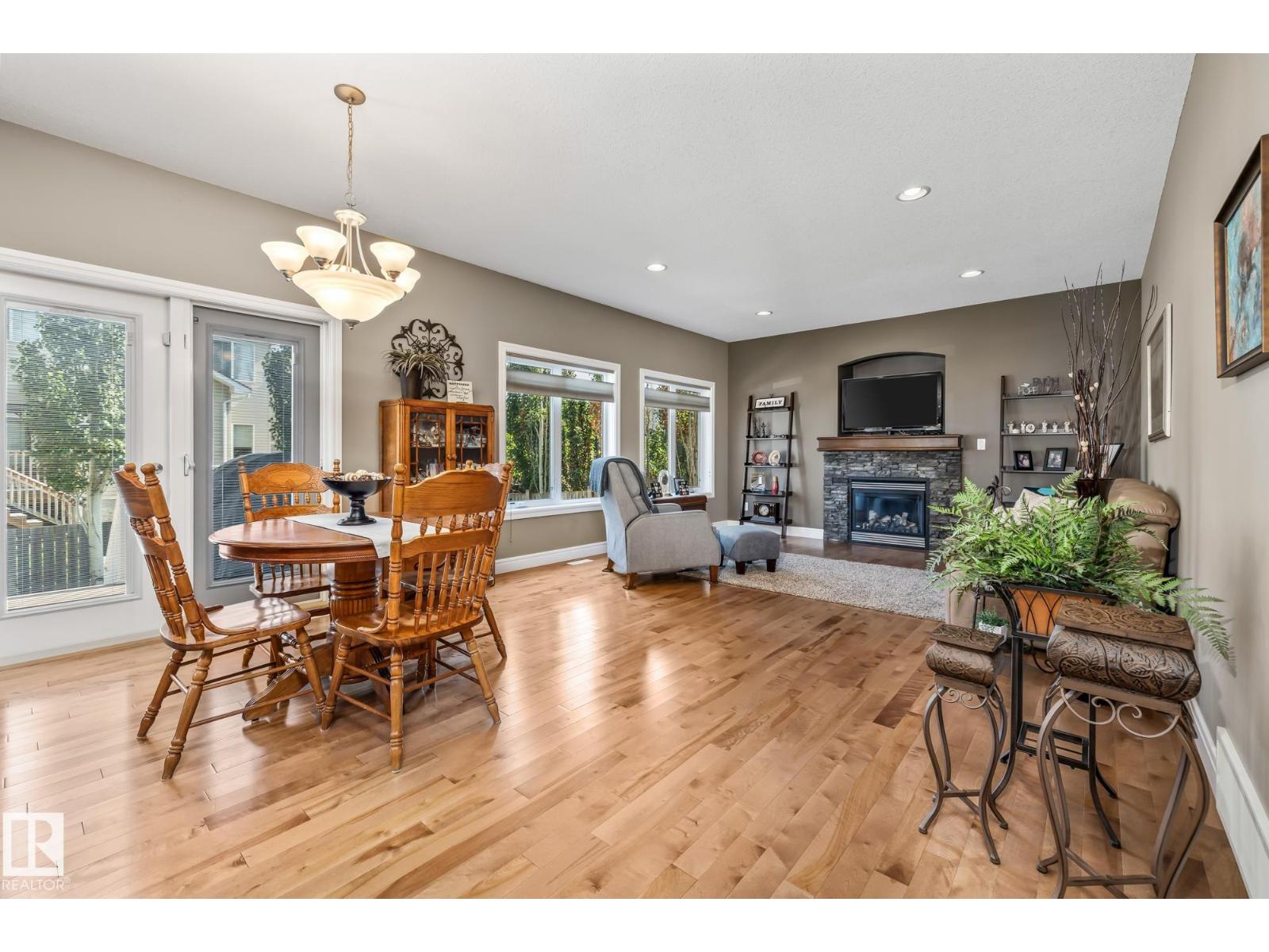 39 Hillside Tc, Fort Saskatchewan, Alberta  T8L 0E4 - Photo 4 - E4464963