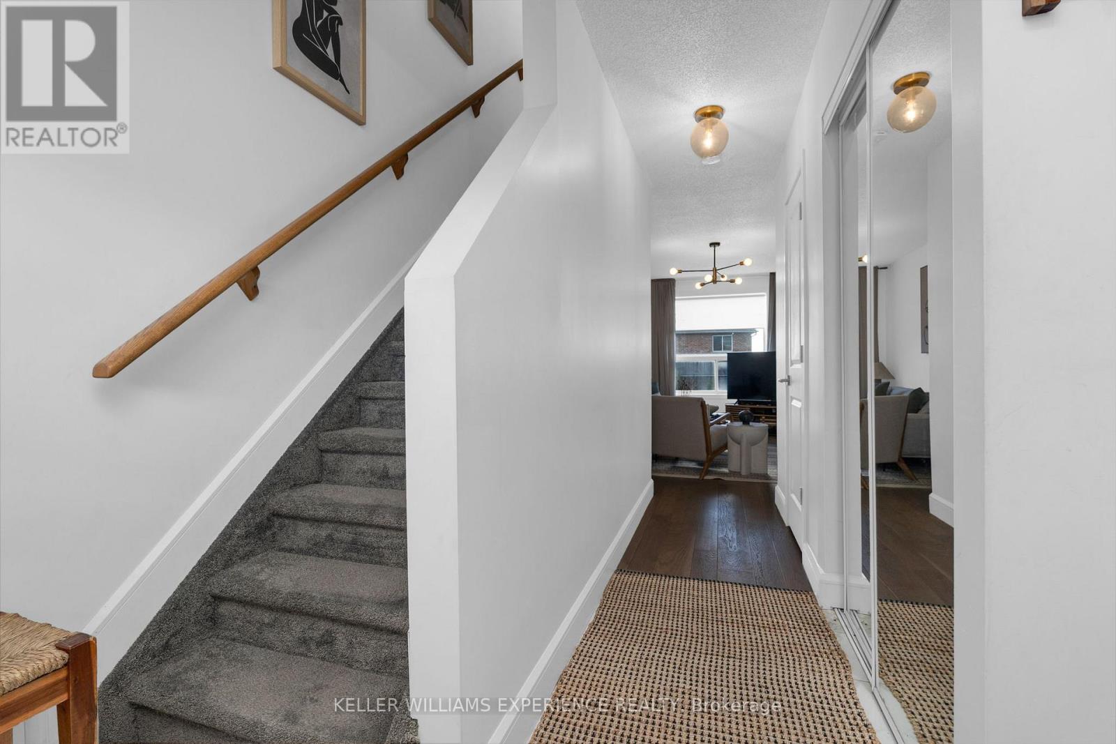 1431 Rankin Way, Innisfil, Ontario  L9S 0C5 - Photo 2 - N12518688