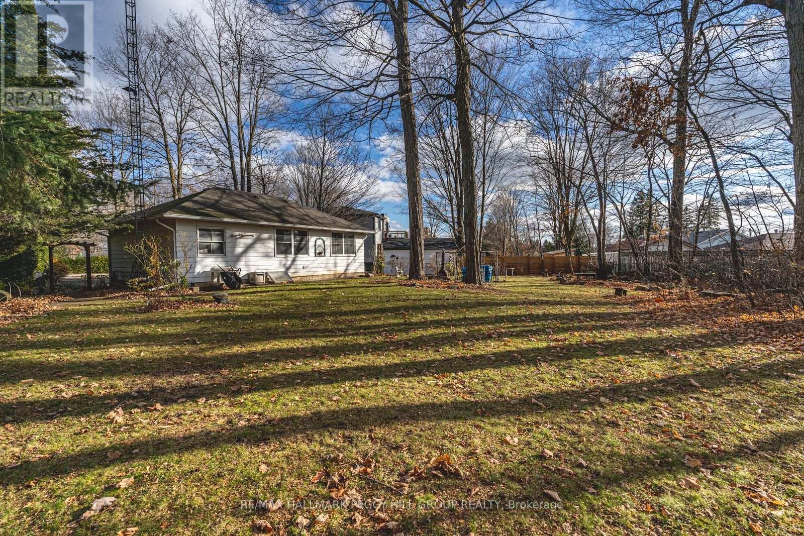 2016 Kate Avenue, Innisfil, Ontario  L9S 1Y2 - Photo 17 - N12518716