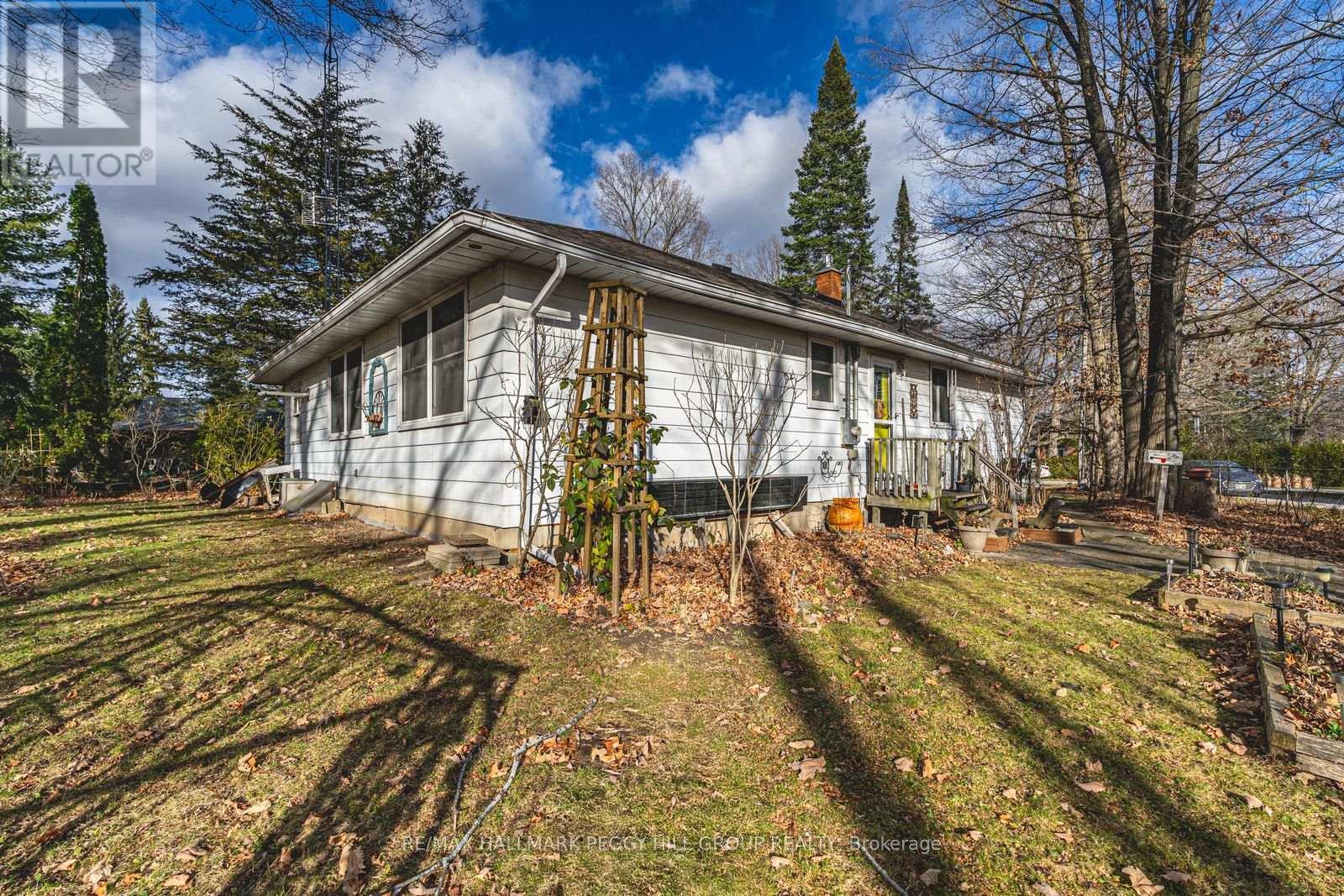 2016 Kate Avenue, Innisfil, Ontario  L9S 1Y2 - Photo 18 - N12518716