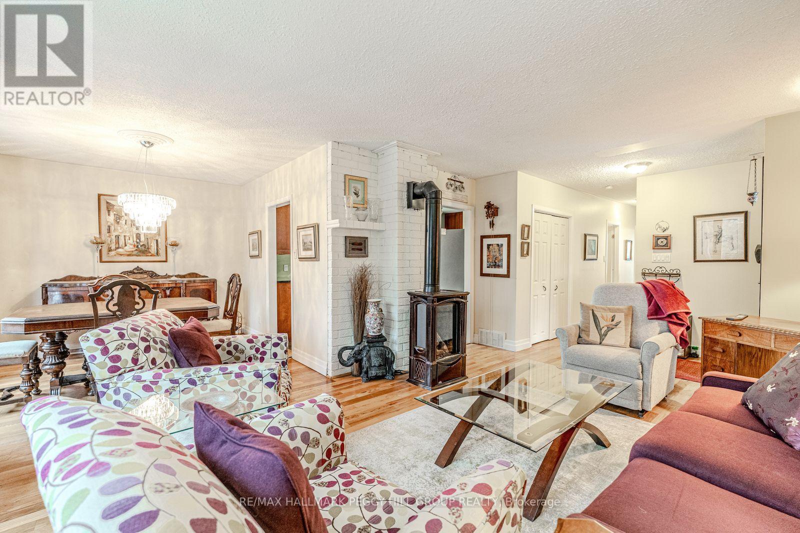 2016 Kate Avenue, Innisfil, Ontario  L9S 1Y2 - Photo 6 - N12518716