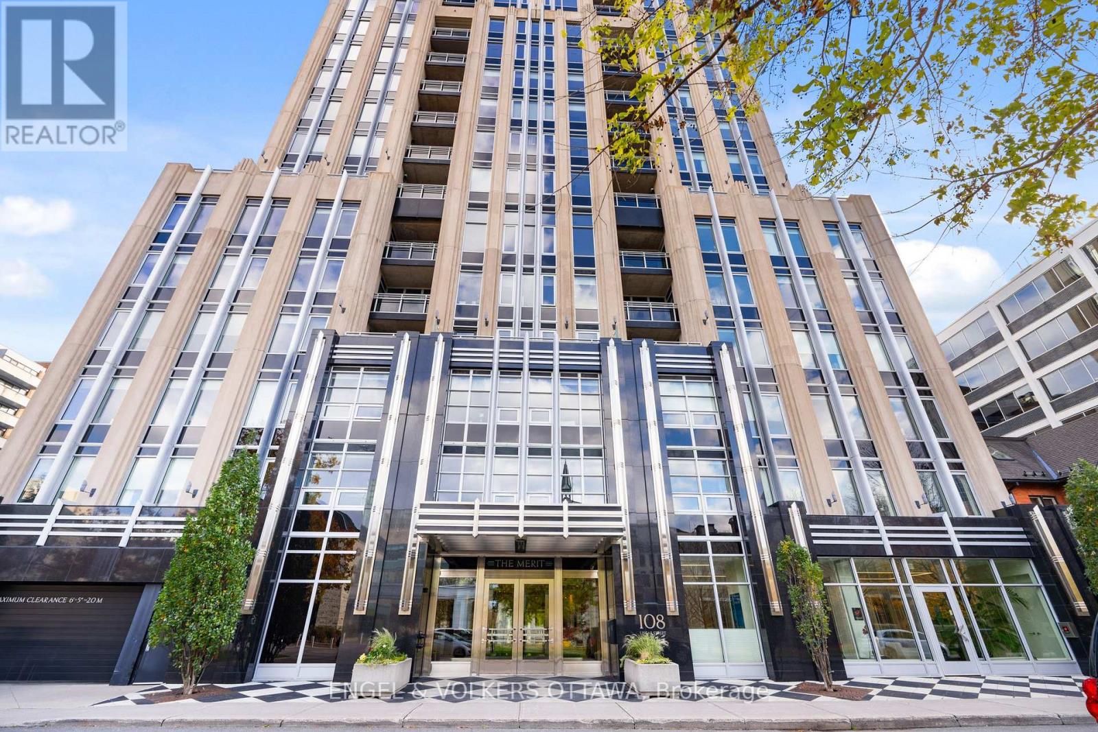 1002 - 108 Lisgar Street, Ottawa, Ontario K2P 1E1 - Photo 2 - X12518970