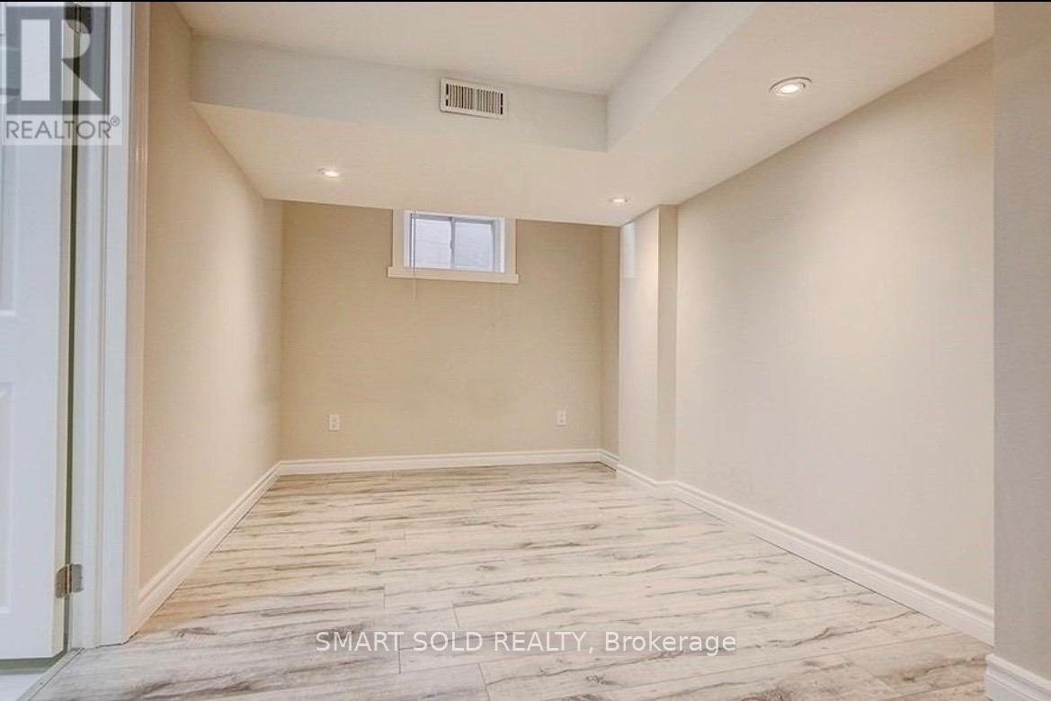 Unknown Address, ,     - Photo 6 - E12518442