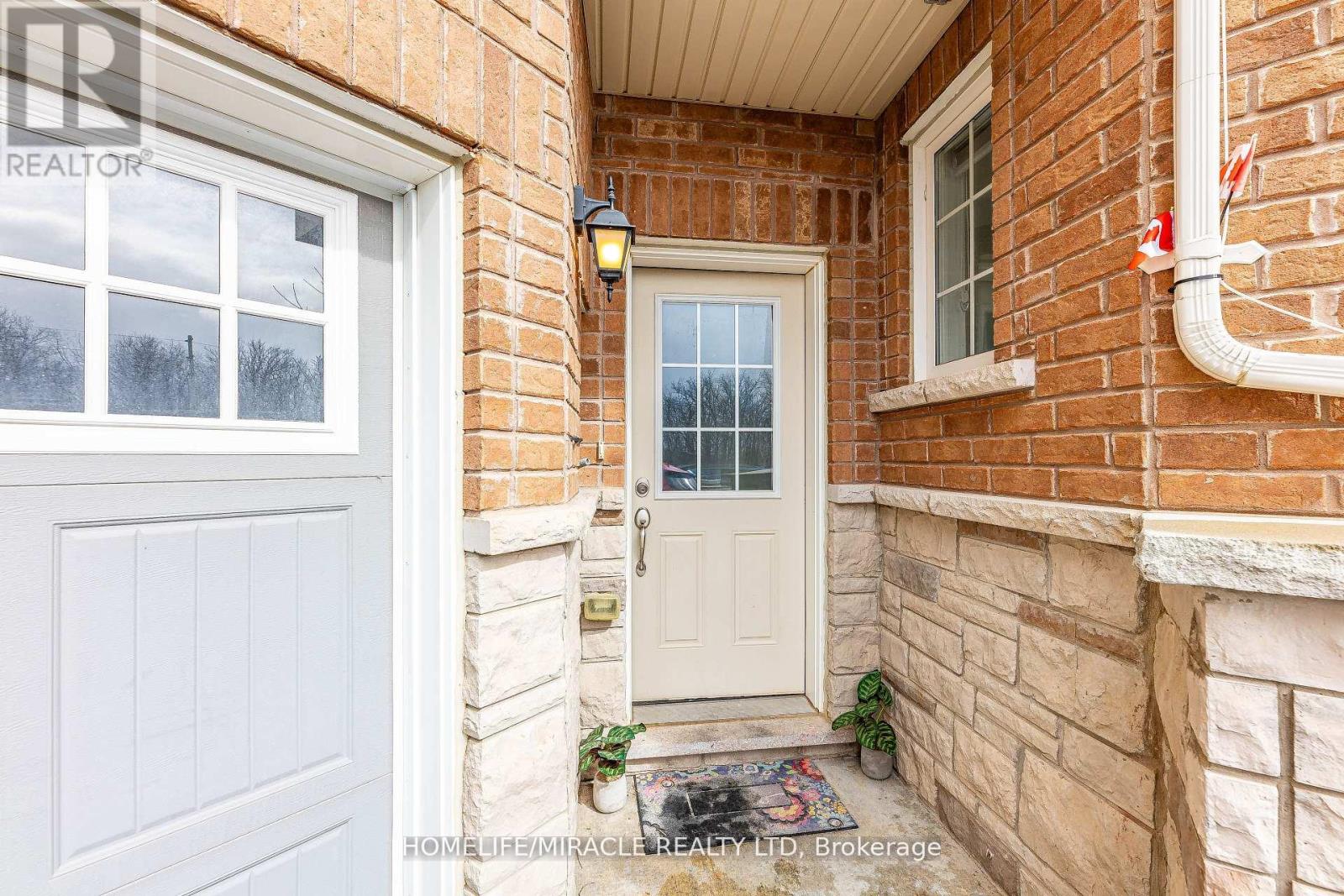 1633 Clitherow Street, Milton, Ontario  L9E 0A2 - Photo 5 - W12518508