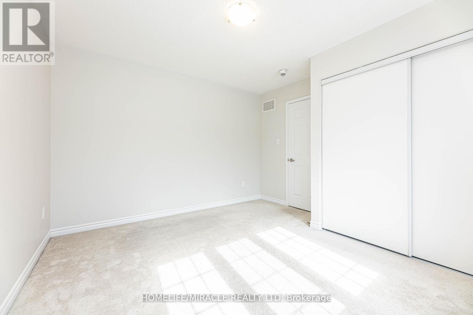 1633 Clitherow Street, Milton, Ontario  L9E 0A2 - Photo 28 - W12518508