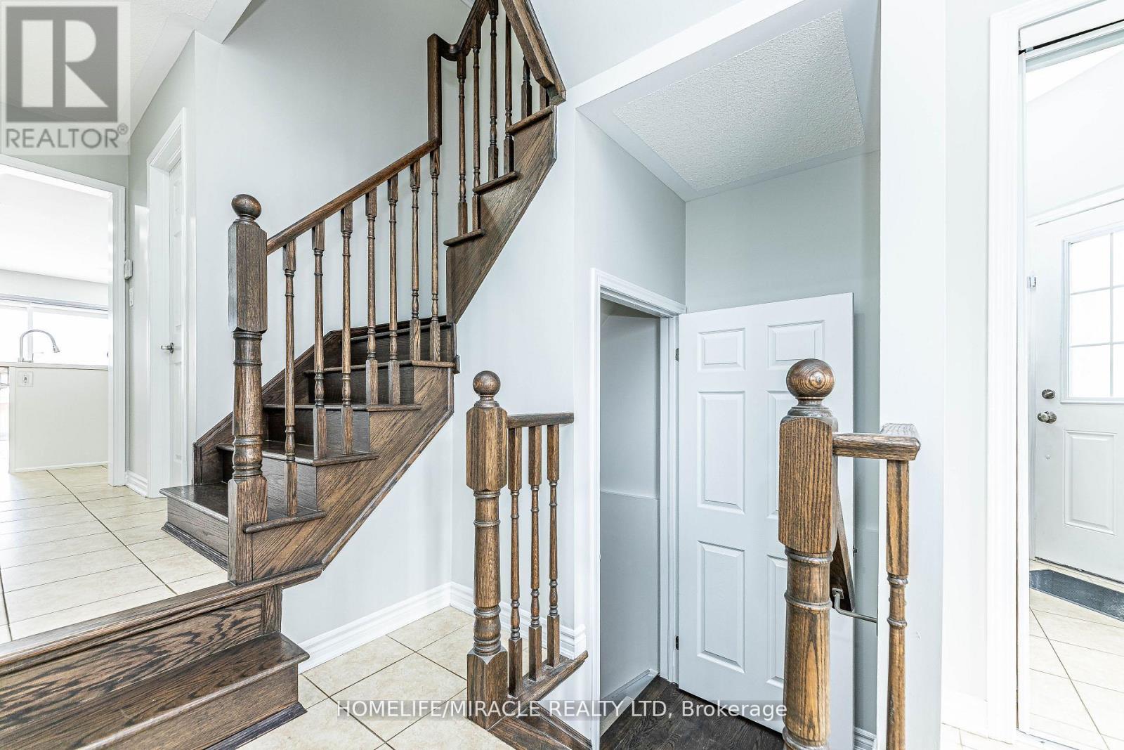 1633 Clitherow Street, Milton, Ontario  L9E 0A2 - Photo 37 - W12518508