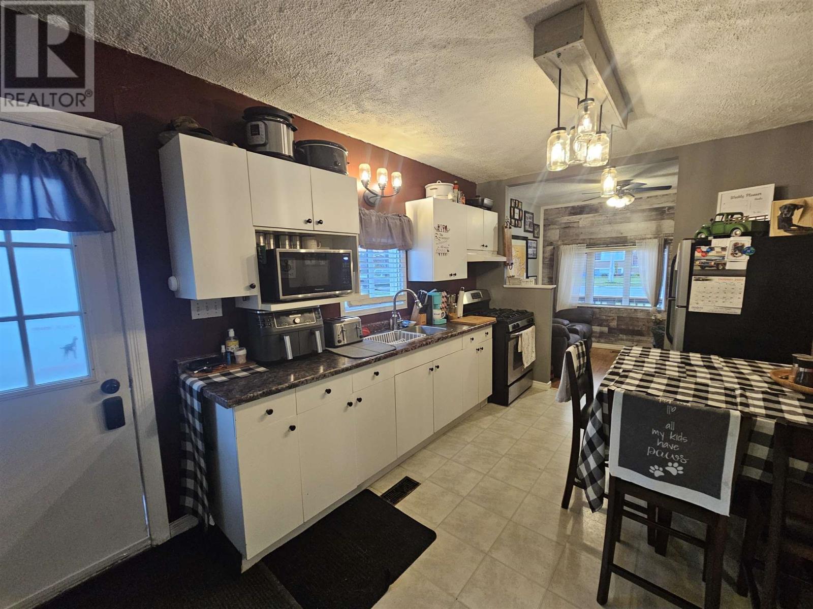 157 Churchill Ave, Sault Ste. Marie, Ontario  P6C 2P9 - Photo 5 - SM253172