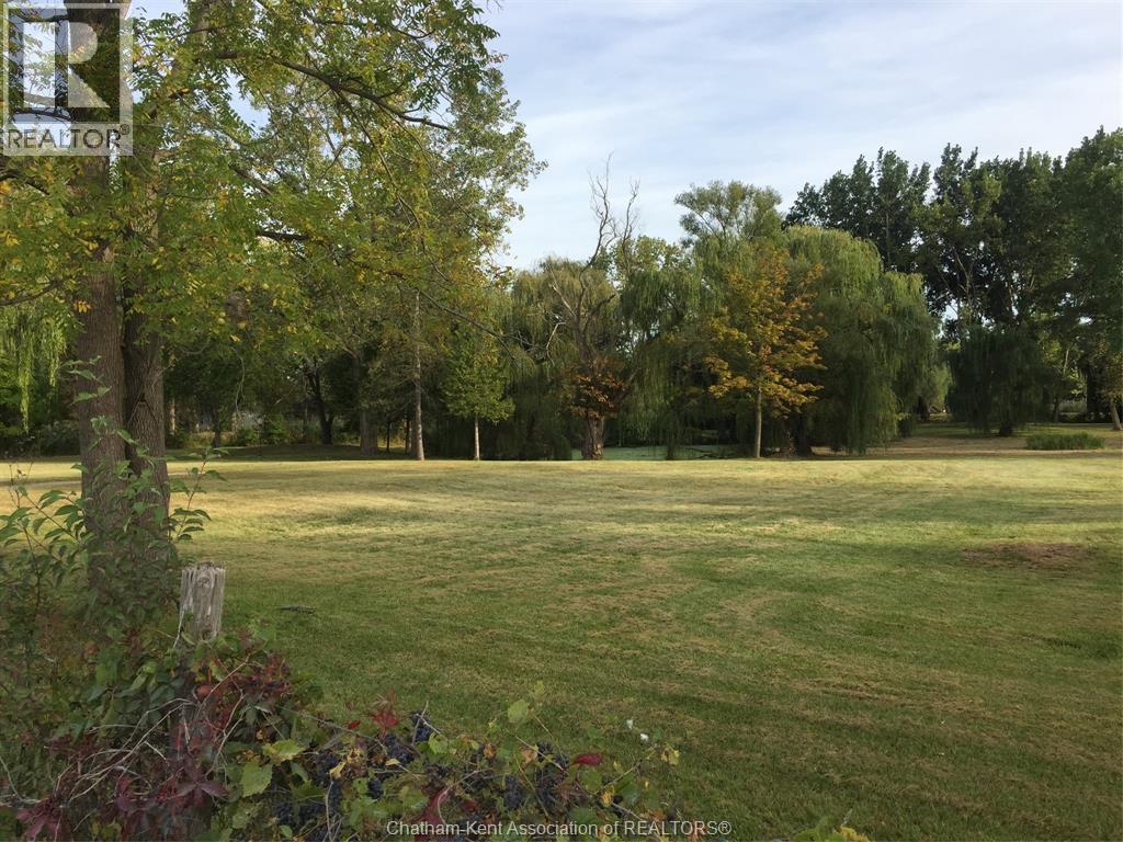 5732 Bluewater Line, Wallaceburg, Ontario N8A 4K9 - Photo 5 - 25024335