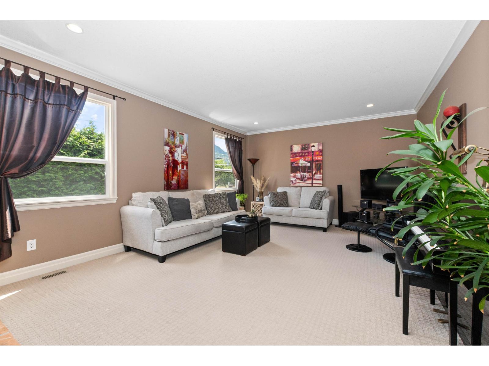 44480 Eena Drive, Sardis South, Chilliwack, British Columbia  V2R 5N5 - Photo 16 - R3064474