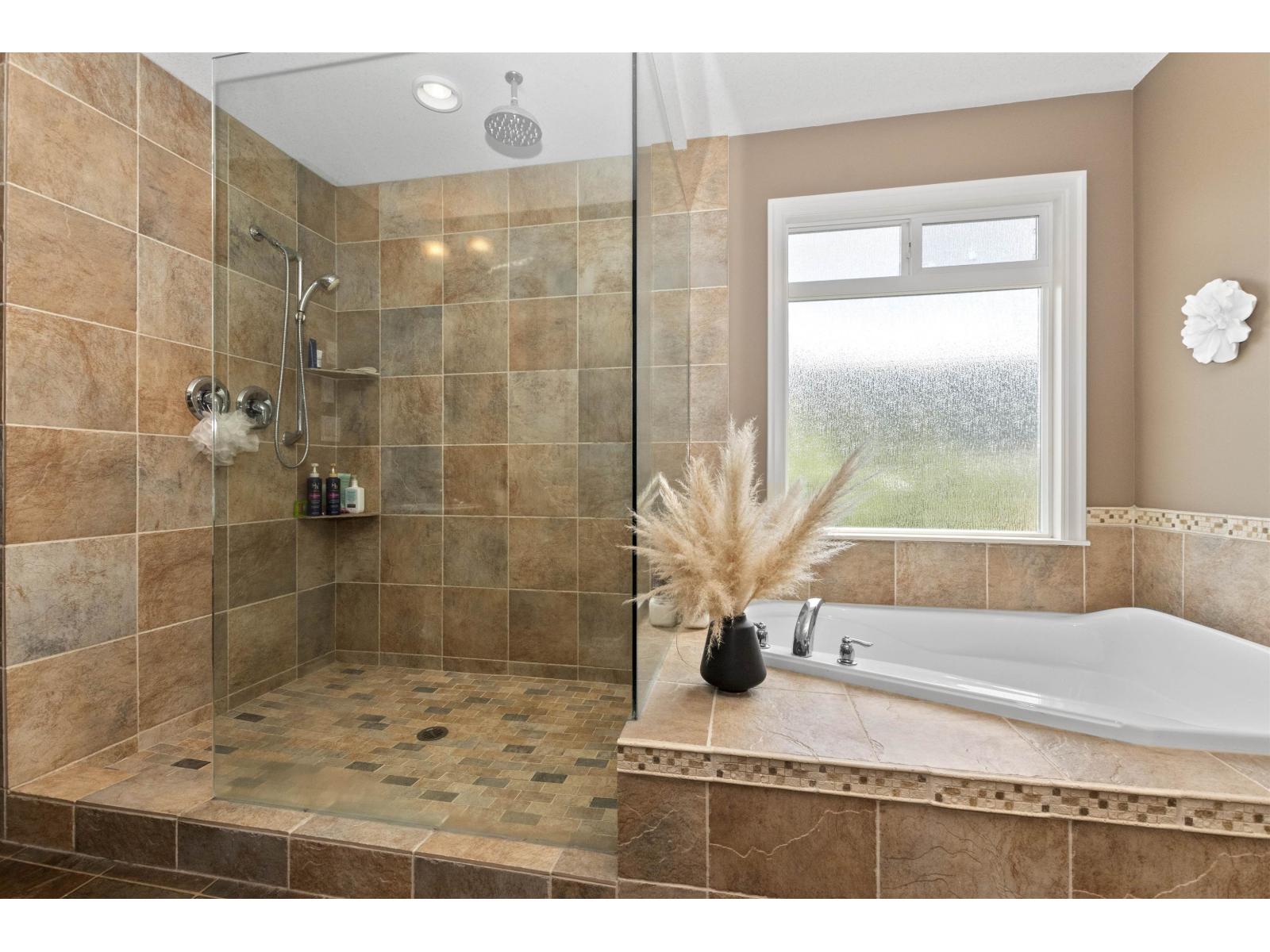 44480 Eena Drive, Sardis South, Chilliwack, British Columbia  V2R 5N5 - Photo 22 - R3064474