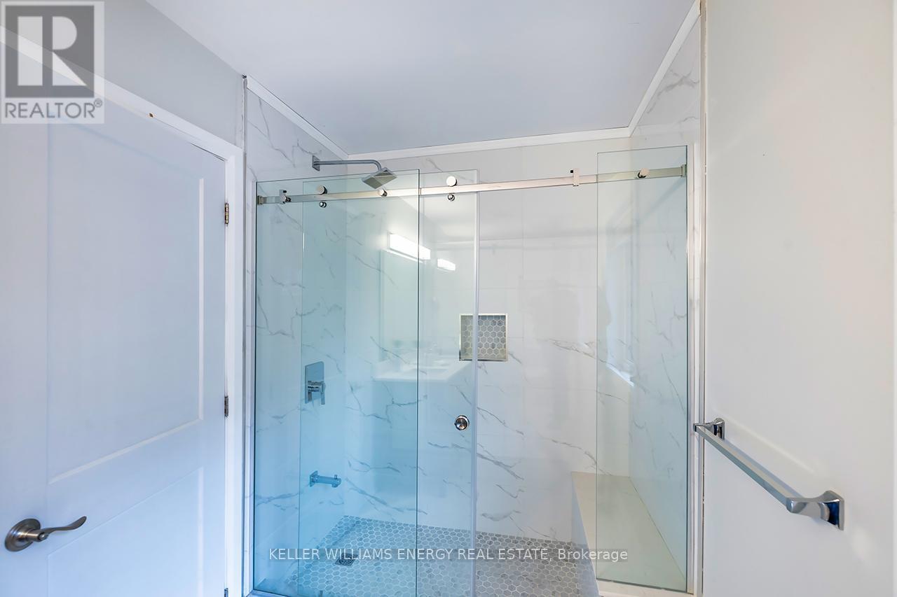 201 Centre Street N, Whitby, Ontario  L1N 4S9 - Photo 27 - E12473111