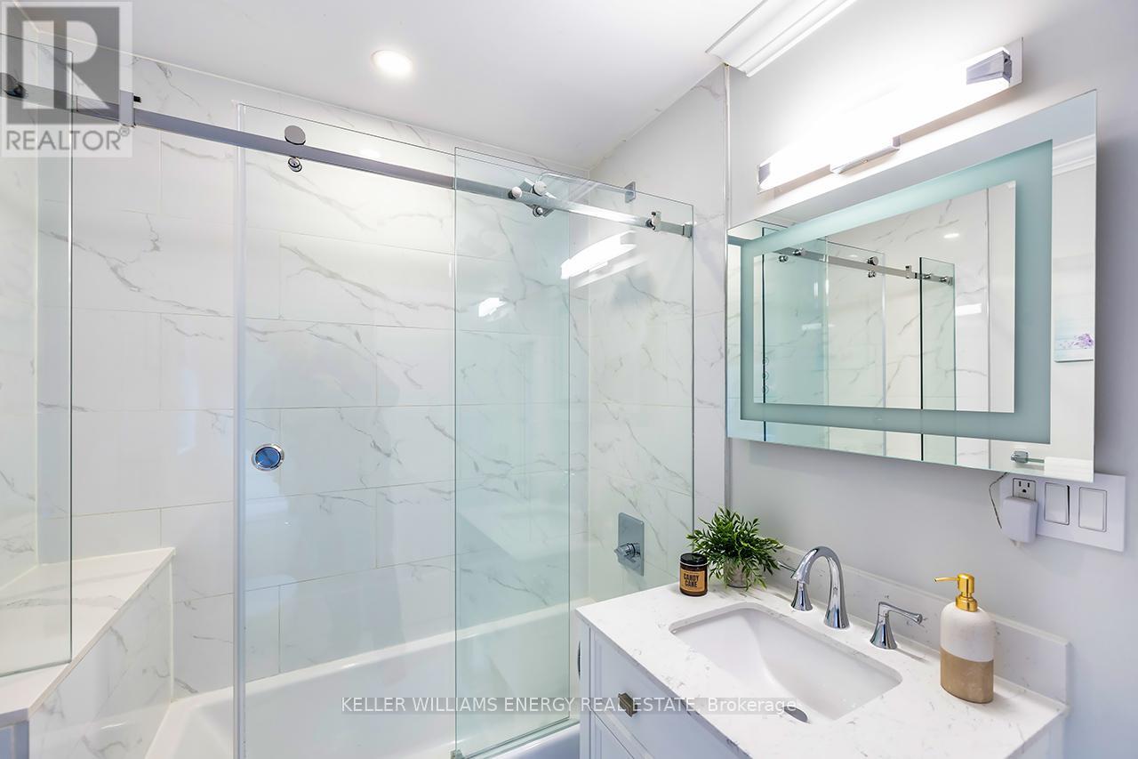 201 Centre Street N, Whitby, Ontario  L1N 4S9 - Photo 34 - E12473111