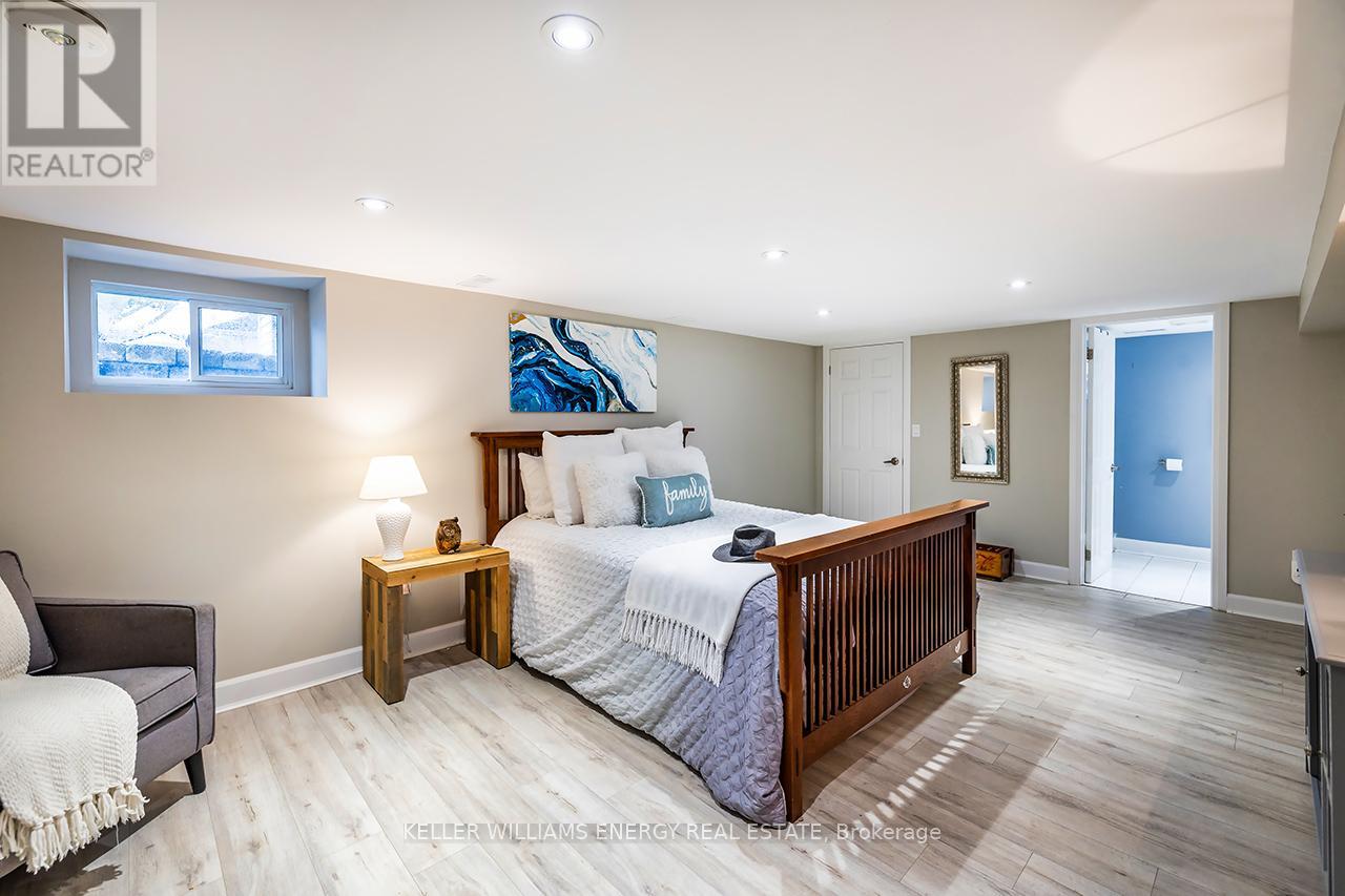 201 Centre Street N, Whitby, Ontario  L1N 4S9 - Photo 38 - E12473111