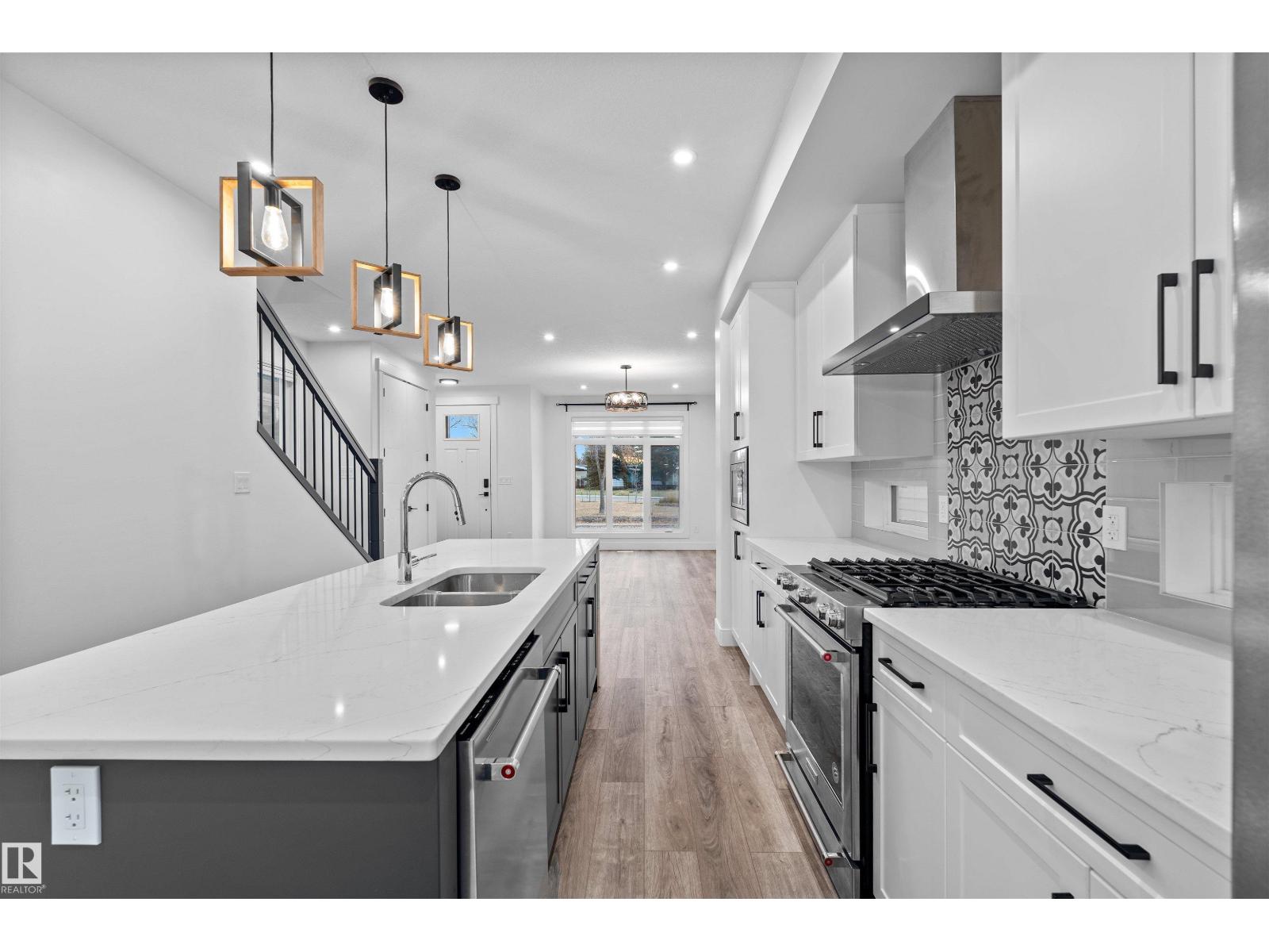 11228 48 Av Nw, Edmonton, Alberta  T6H 0C7 - Photo 3 - E4464964