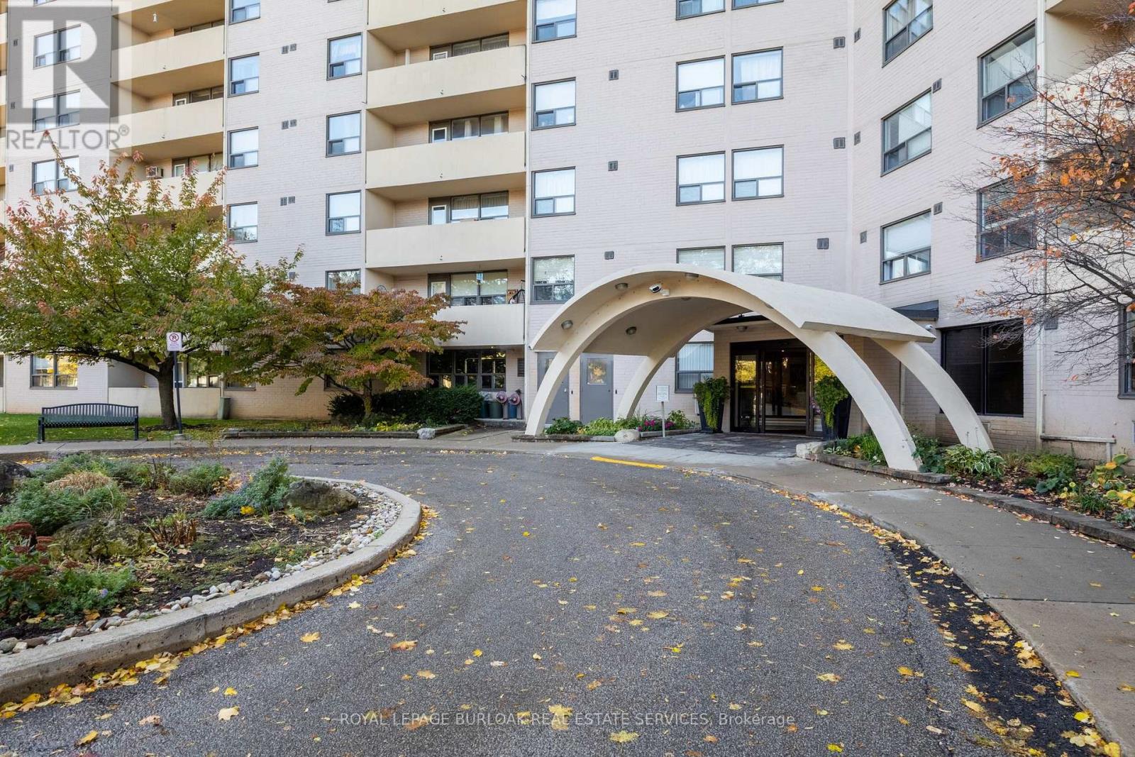 616 - 700 Dynes Road, Burlington, Ontario L7N 3M2 - Photo 3 - W12518692