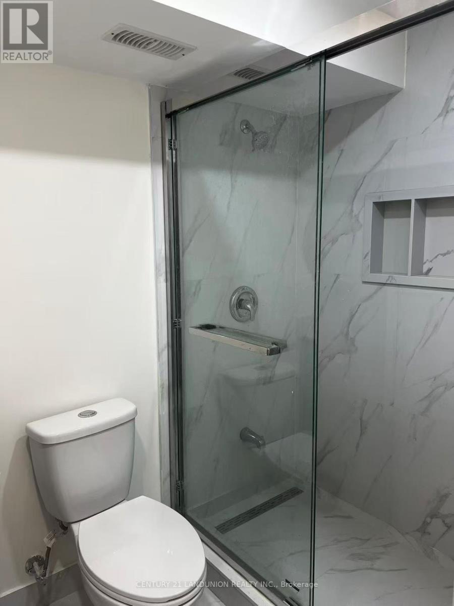 2238 Gladacres Lane, Oakville, Ontario L6M 0G3 - Photo 12 - W12518704