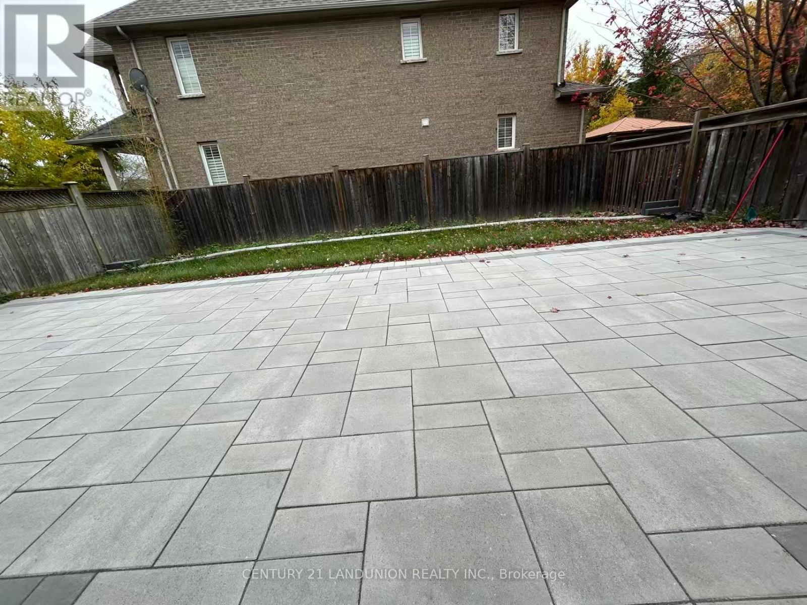 2238 Gladacres Lane, Oakville, Ontario L6M 0G3 - Photo 15 - W12518704