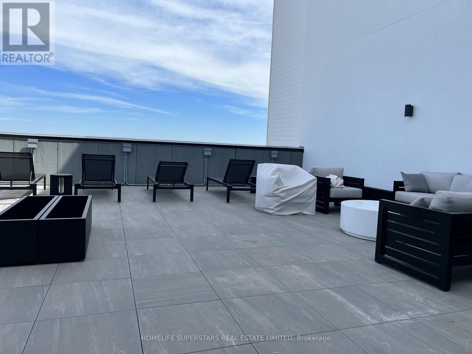 204 - 95 Dundas Street W, Oakville, Ontario L6M 5N4 - Photo 13 - W12518722