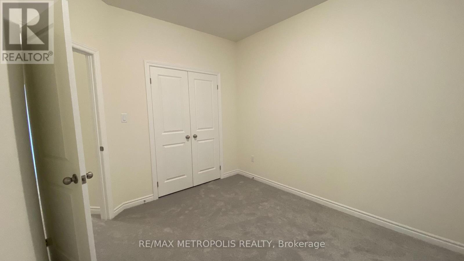 108 Adventura Road, Brampton, Ontario  L7A 0B7 - Photo 11 - W12518726