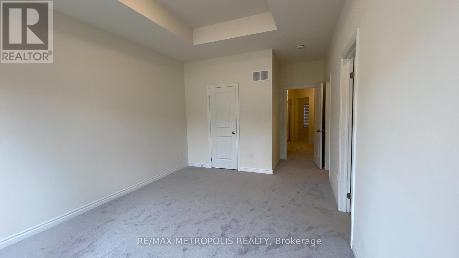 108 Adventura Road, Brampton, Ontario  L7A 0B7 - Photo 9 - W12518726