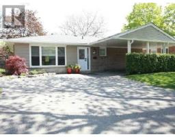 49 MELVILLE CRESCENT, Brampton, Ontario