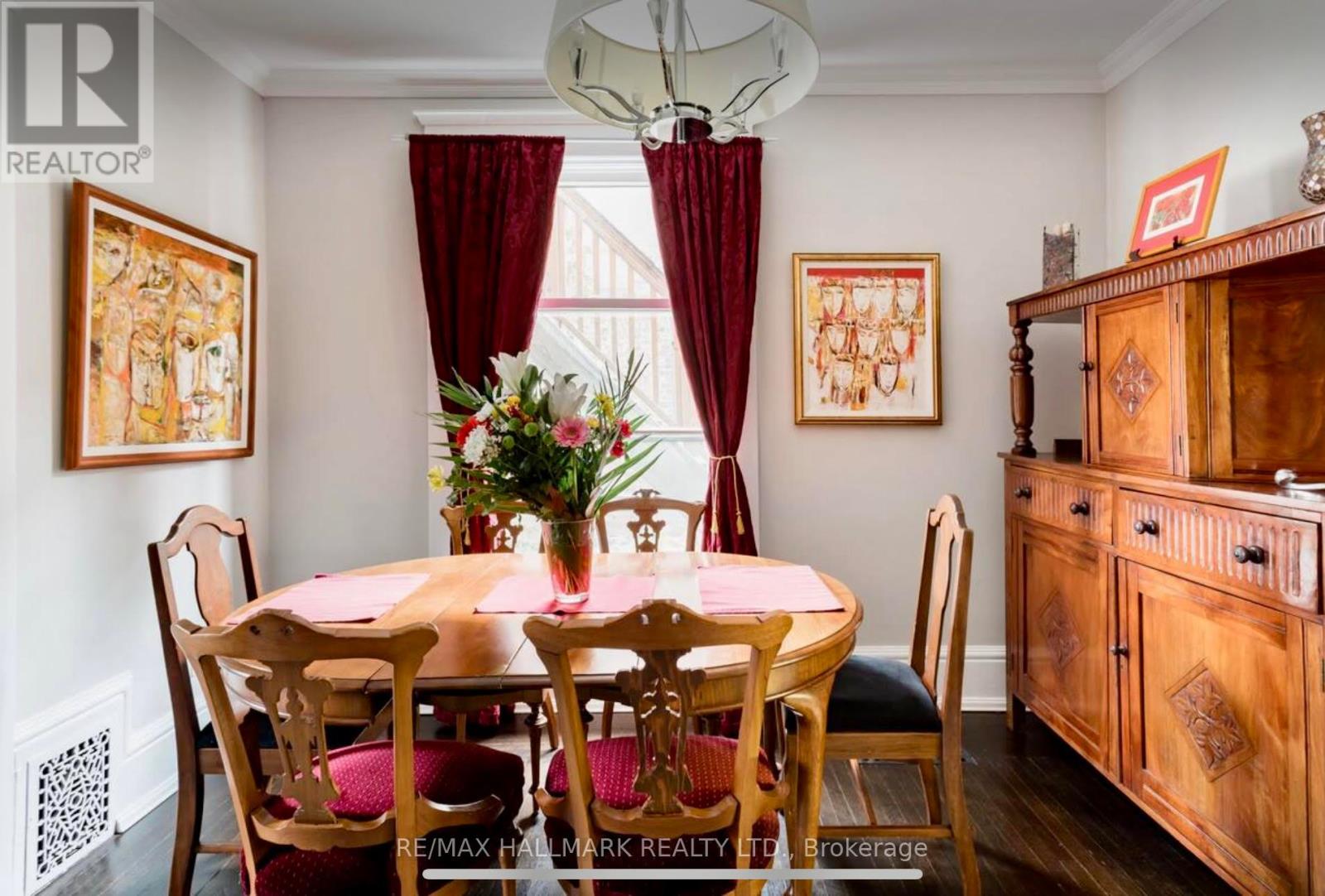 696 Indian Road, Toronto, Ontario  M6P 2C9 - Photo 13 - W12518744