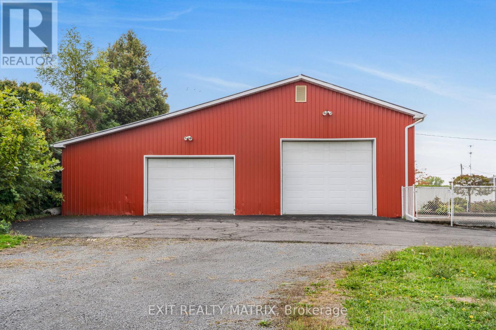 323 Longueuil Street, Champlain, Ontario  K0B 1K0 - Photo 3 - X12431605