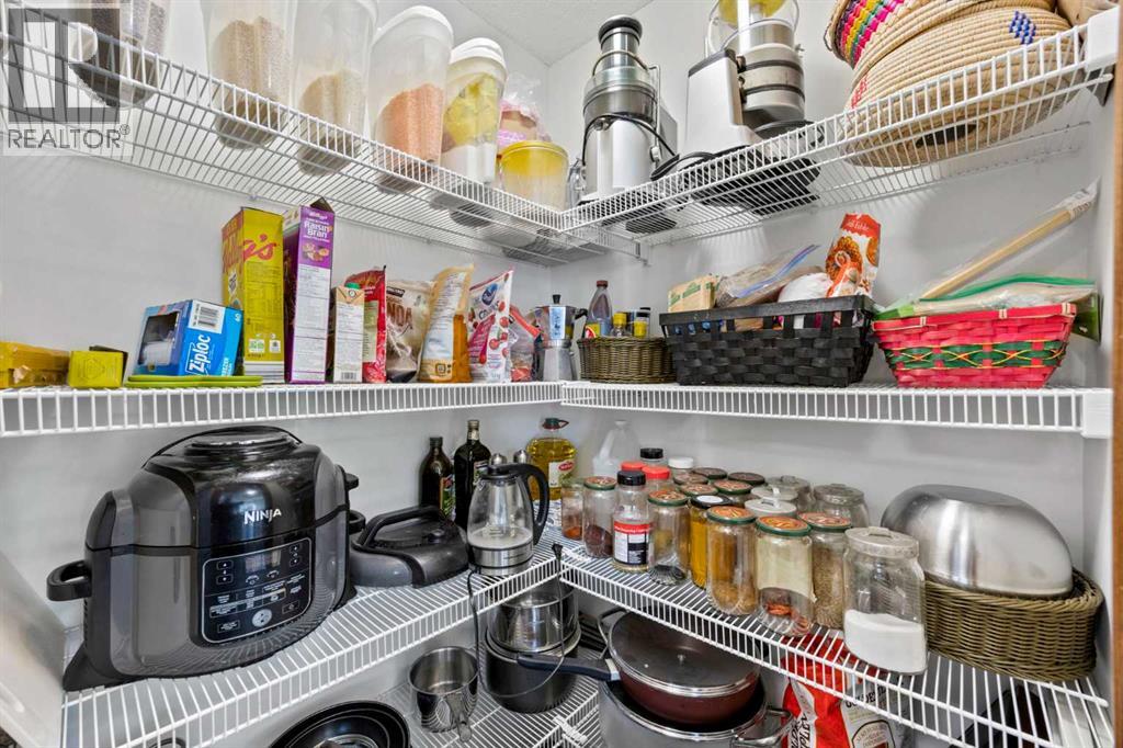 83 Aspen Stone Terrace Sw, Calgary, Alberta  T3H 5Z2 - Photo 9 - A2259693