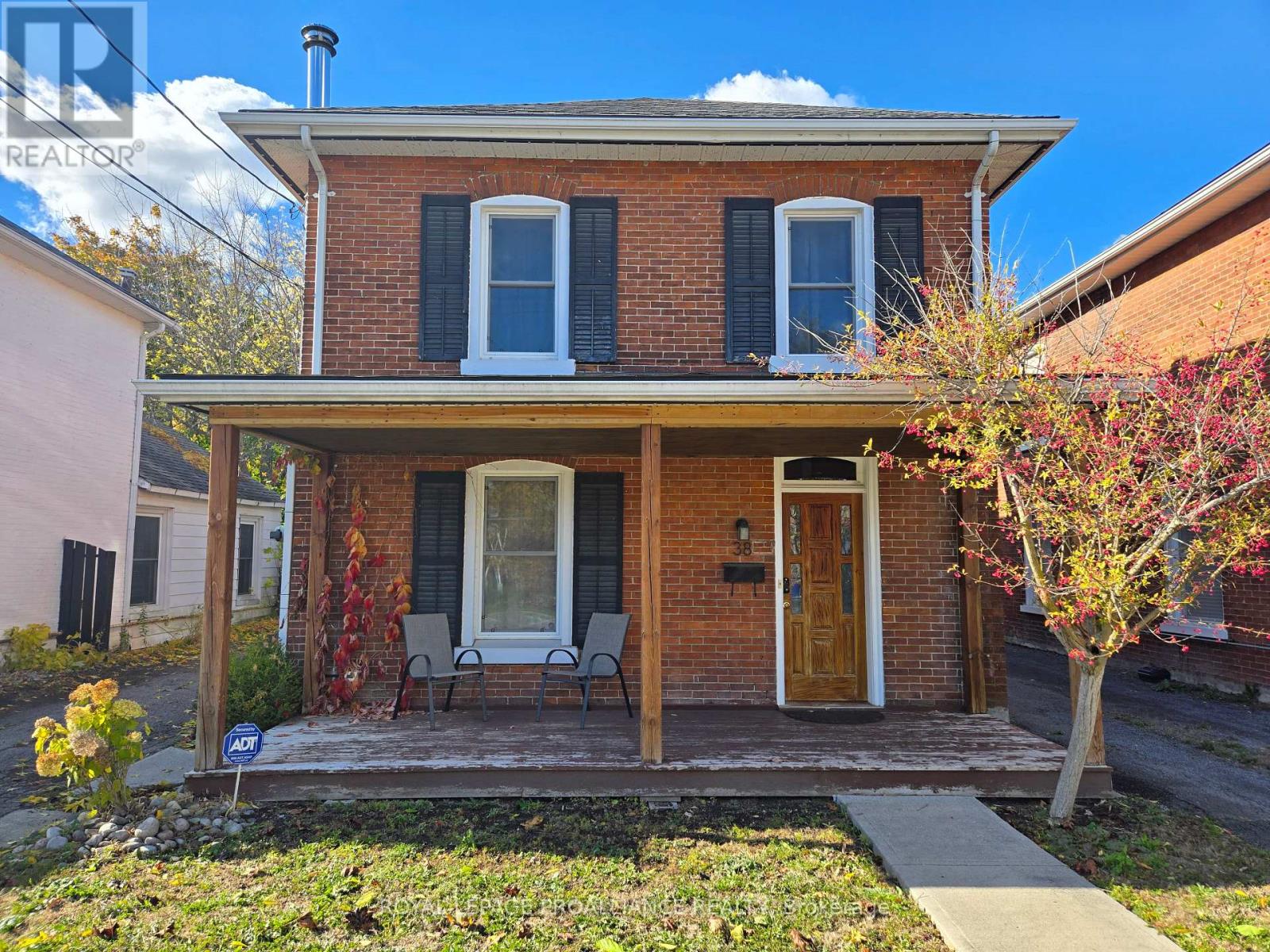 38 SINCLAIR STREET, Belleville, Ontario