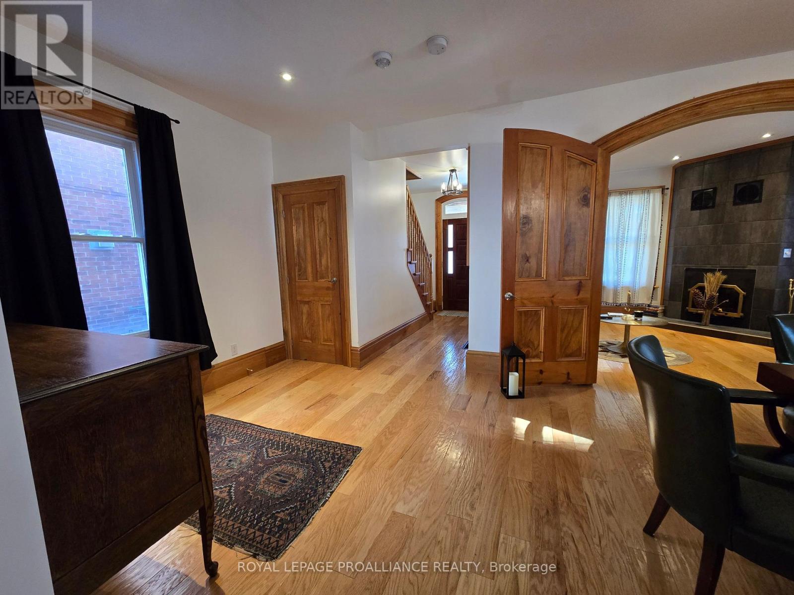 38 Sinclair Street, Belleville, Ontario K8P 3S6 - Photo 10 - X12518830