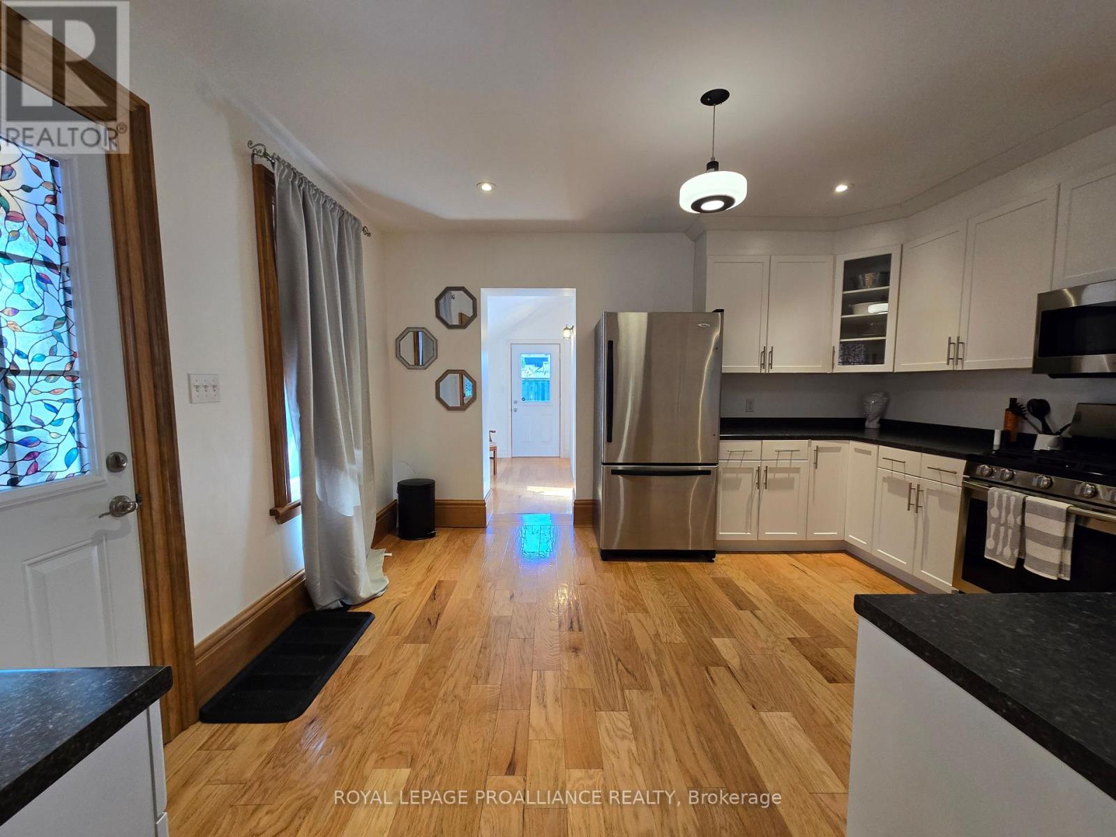 38 Sinclair Street, Belleville, Ontario K8P 3S6 - Photo 13 - X12518830