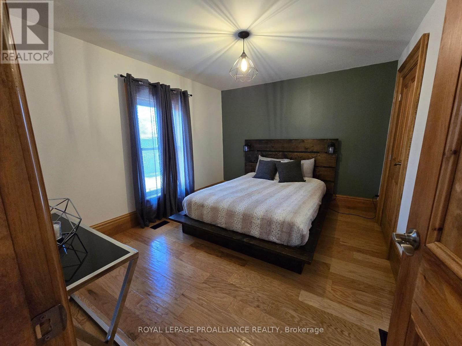 38 Sinclair Street, Belleville, Ontario K8P 3S6 - Photo 24 - X12518830