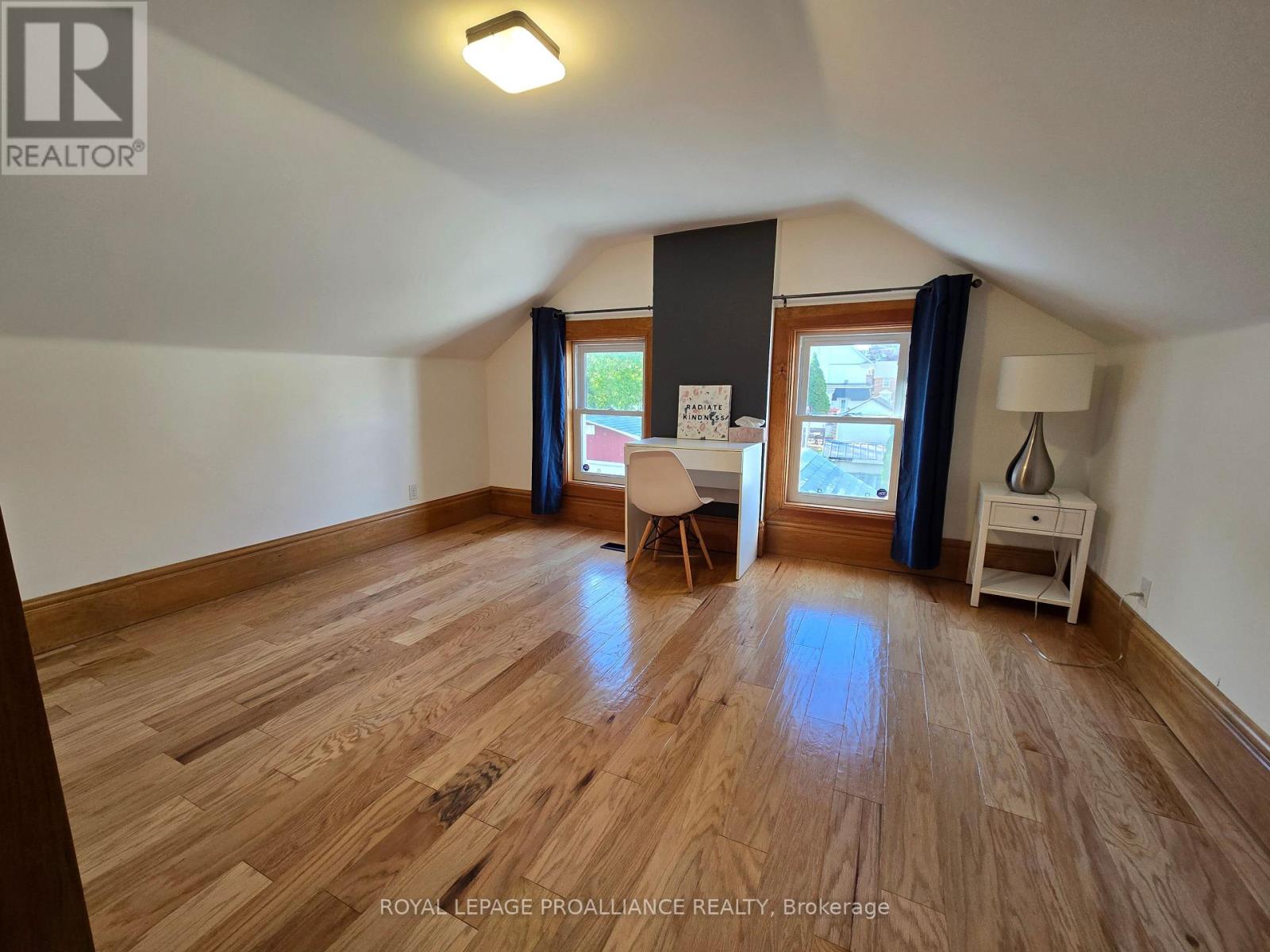 38 Sinclair Street, Belleville, Ontario K8P 3S6 - Photo 29 - X12518830