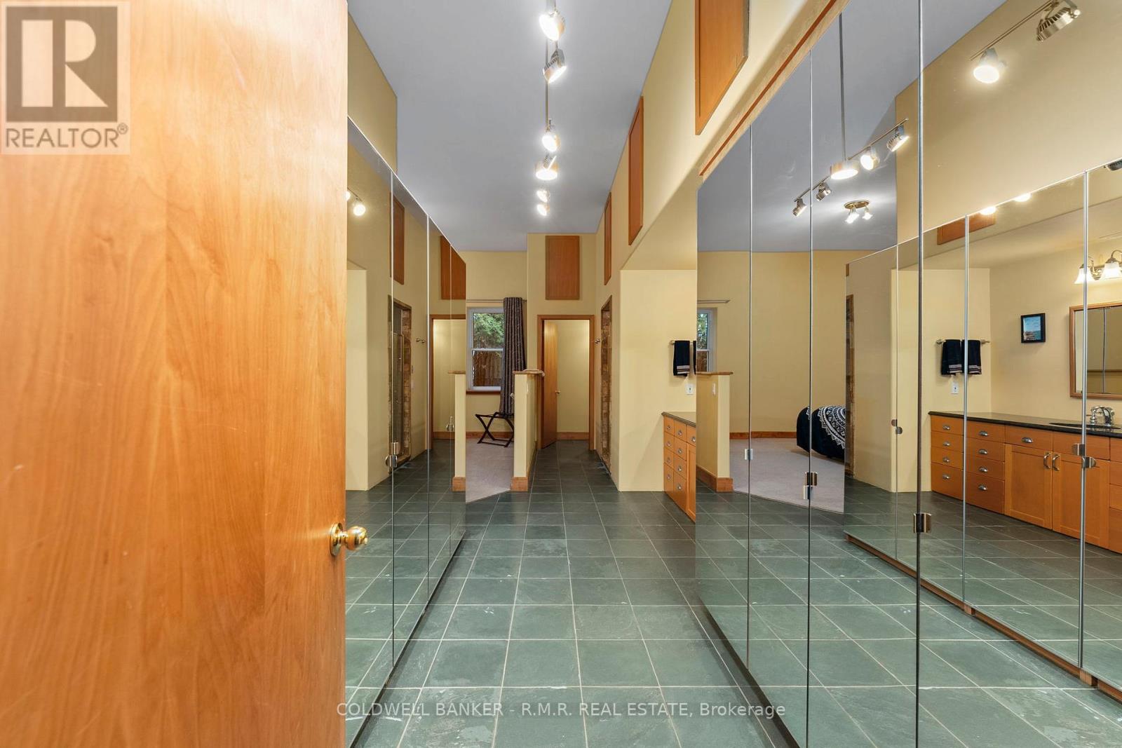 74 Butternut Drive, Kawartha Lakes, Ontario  K9V 4R1 - Photo 37 - X12518886