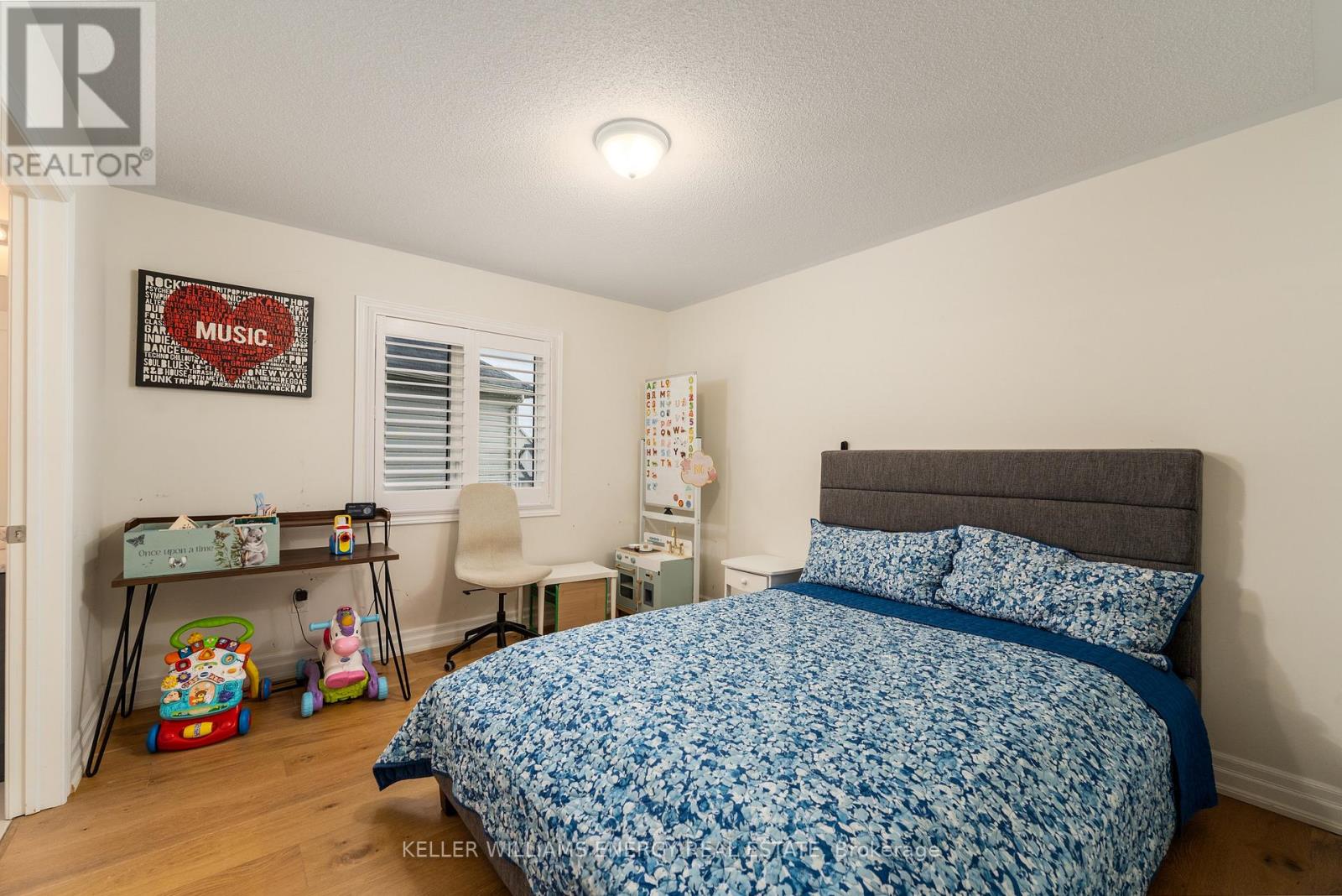 #upper - 36 Angela Crescent, Niagara-On-The-Lake, Ontario L0S 1J1 - Photo 22 - X12518954