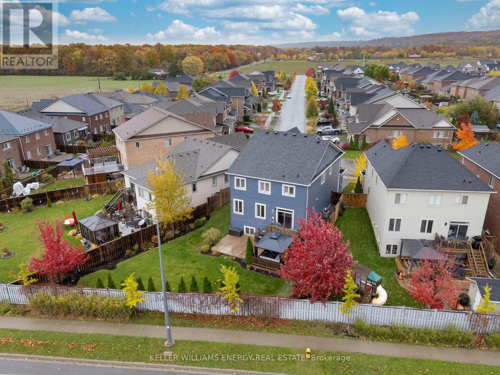 #upper - 36 Angela Crescent, Niagara-On-The-Lake, Ontario L0S 1J1 - Photo 37 - X12518954