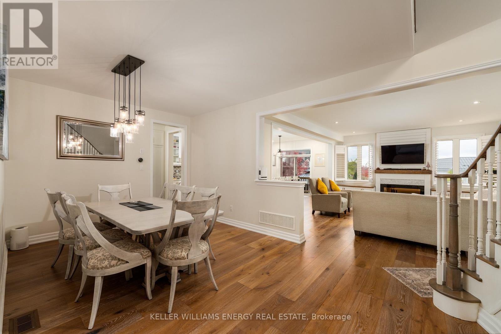 #upper - 36 Angela Crescent, Niagara-On-The-Lake, Ontario L0S 1J1 - Photo 4 - X12518954