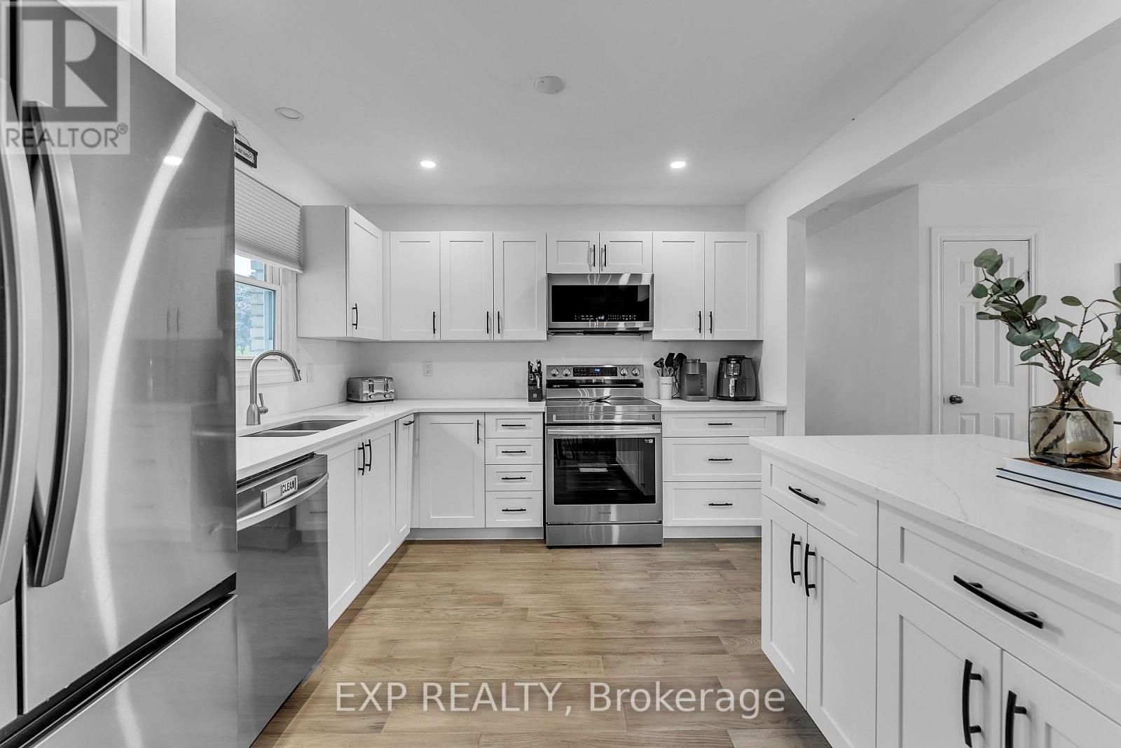 249 Catalina Drive, Quinte West, Ontario K8R 1C6 - Photo 13 - X12519030