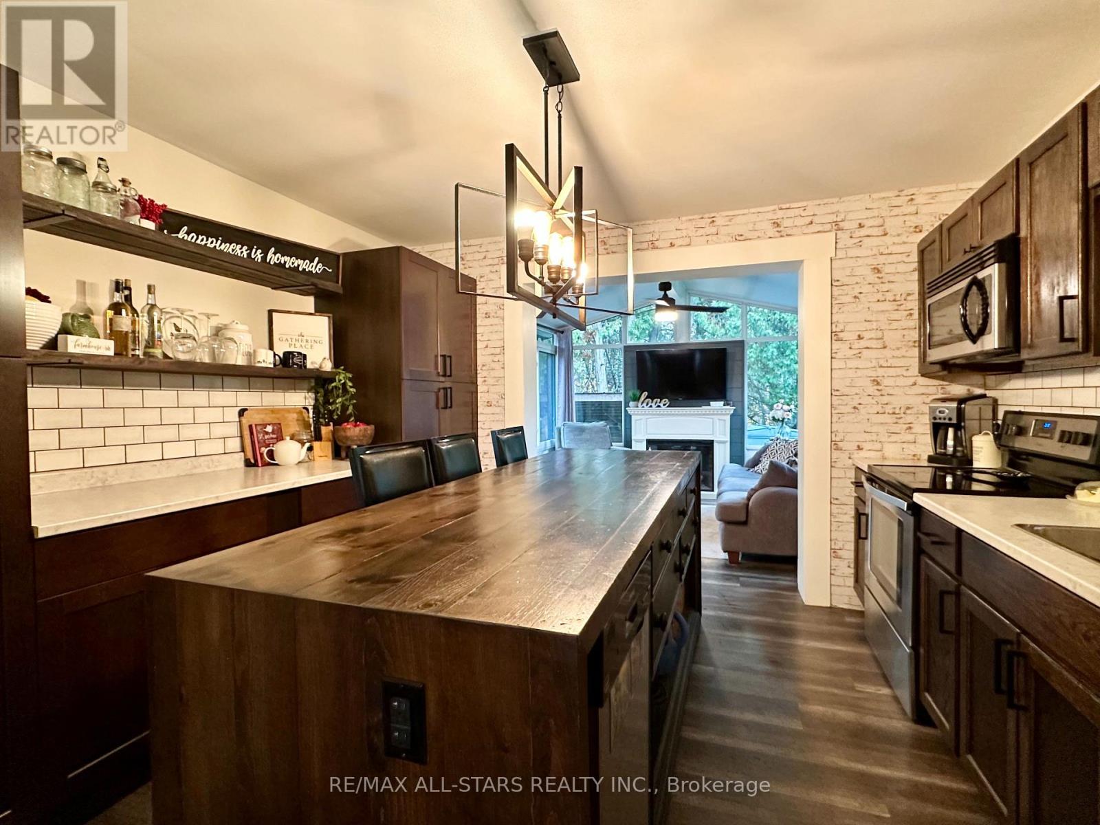 1956 County 8 Road, Kawartha Lakes, Ontario K0M 1A0 - Photo 10 - X12519068