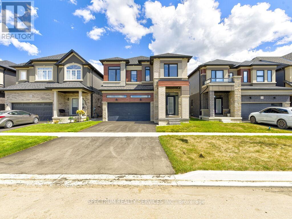 44 Dennis Avenue, Brantford, Ontario  N3V 0B9 - Photo 3 - X12518772