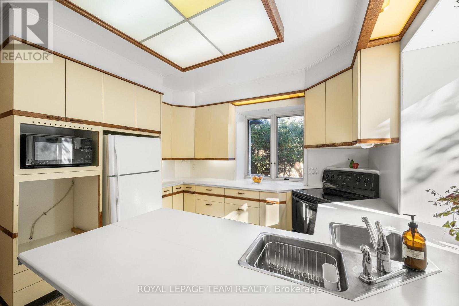 516 Kenwood Avenue, Ottawa, Ontario  K2A 0L6 - Photo 15 - X12506366