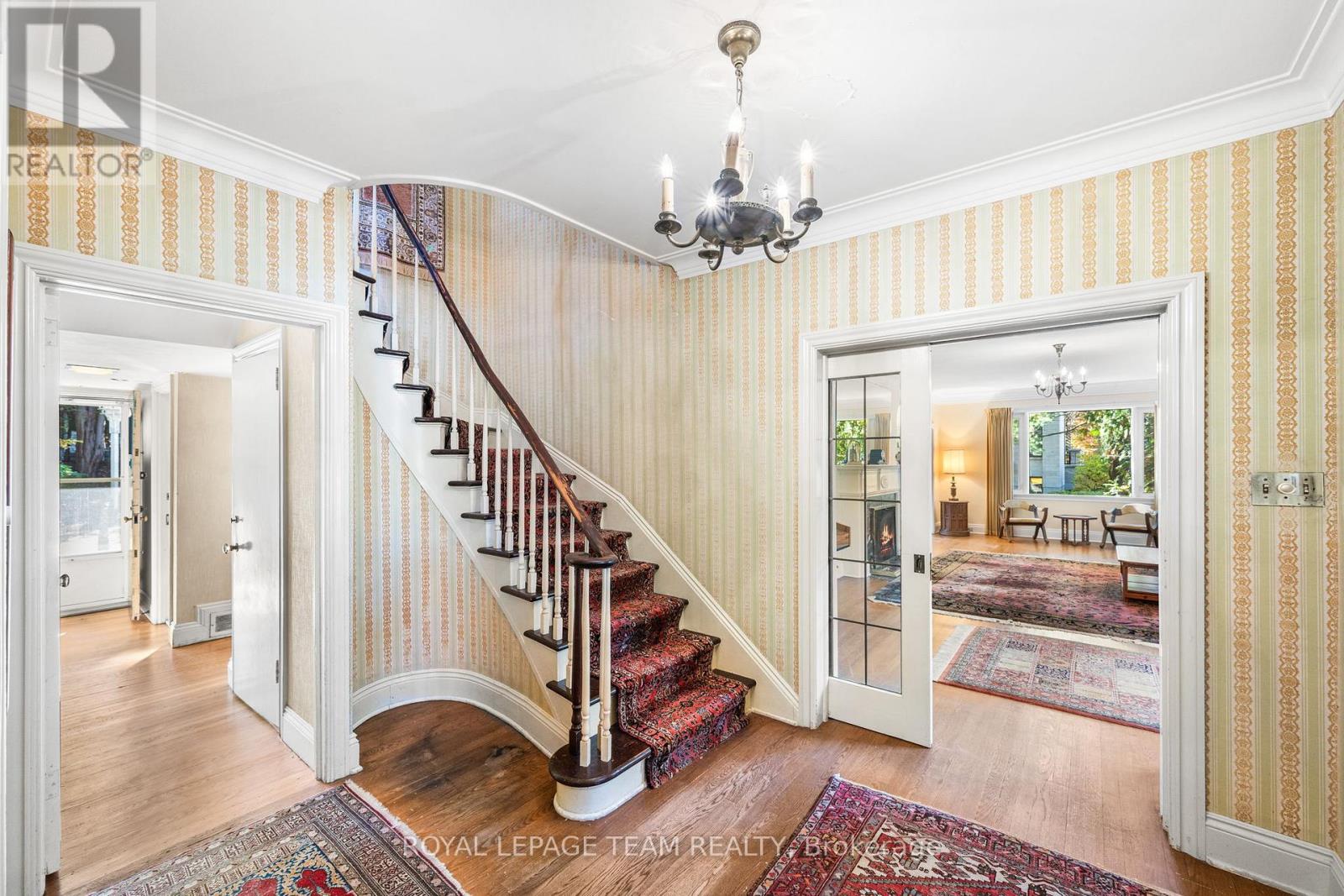 516 Kenwood Avenue, Ottawa, Ontario  K2A 0L6 - Photo 7 - X12506366