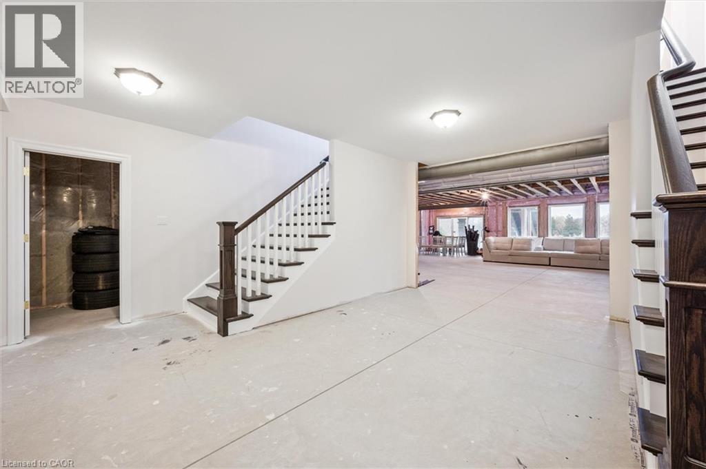 565 Manor Ridge Crescent, Waterloo, Ontario  N2J 4G8 - Photo 33 - 40775810