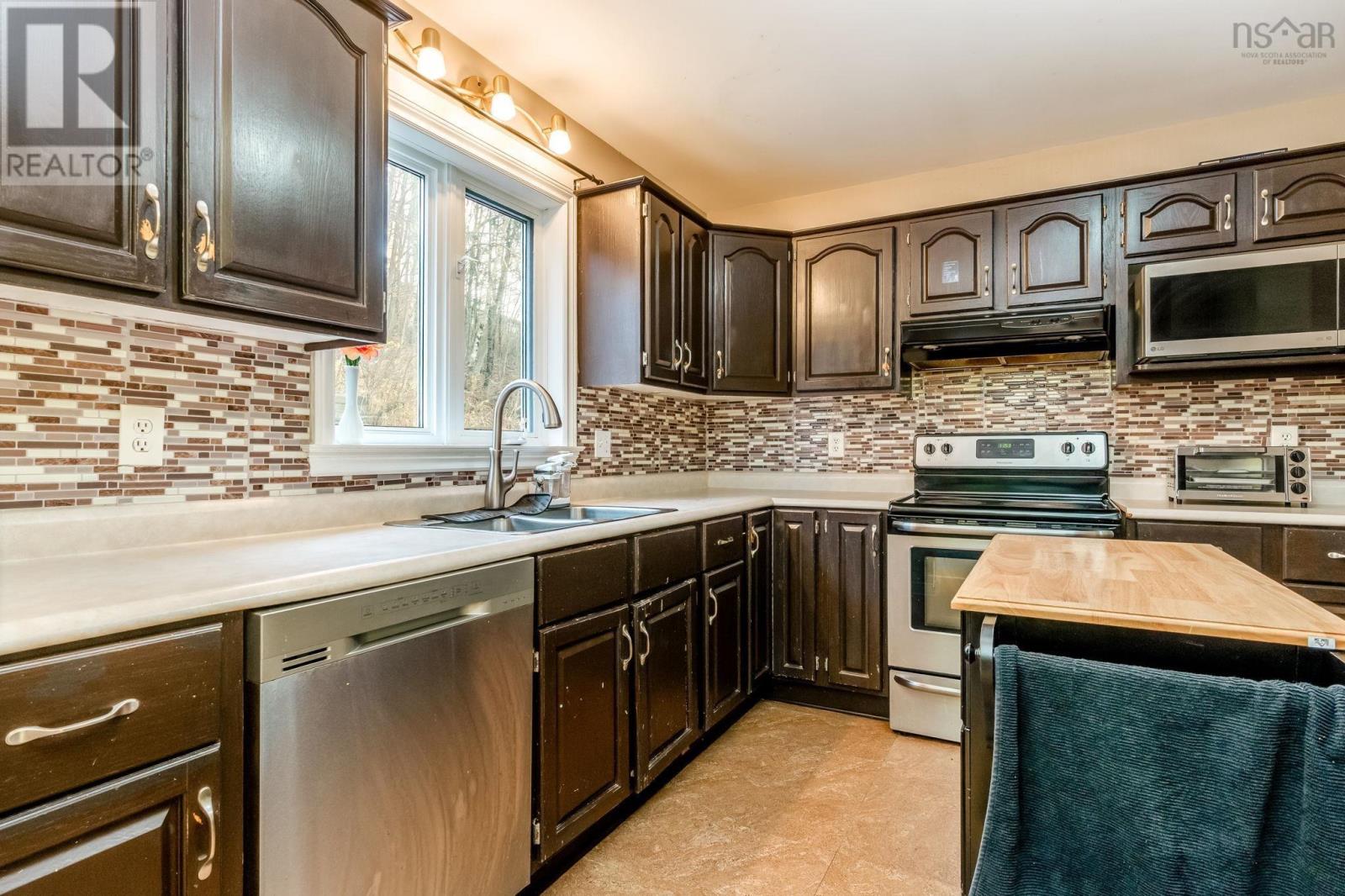 20 Albany Terrace, Cole Harbour, Nova Scotia  B2W 6E8 - Photo 14 - 202527407